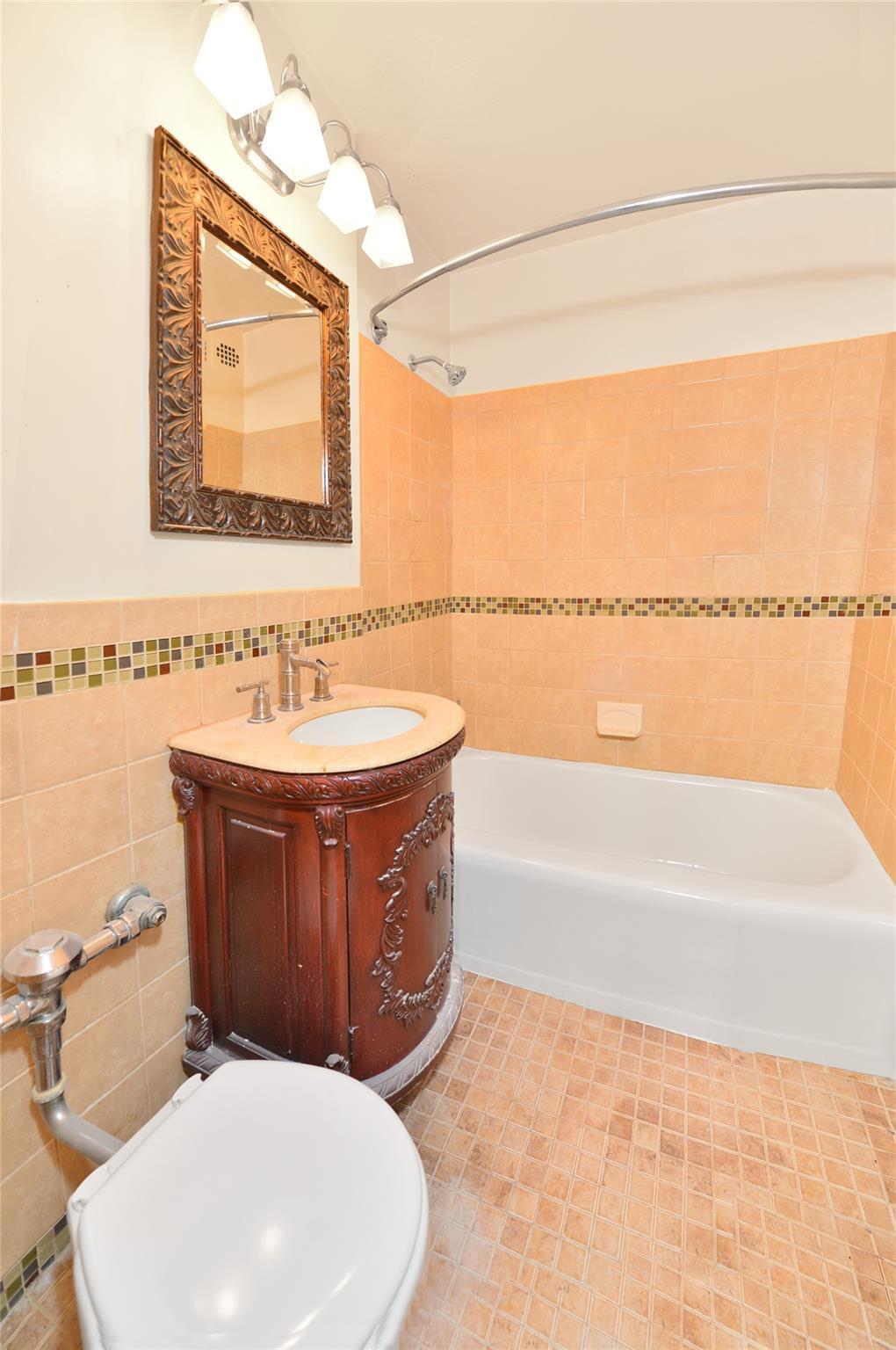 Coop Grand Concourse  Bronx, NY 10451, MLS-834919-7