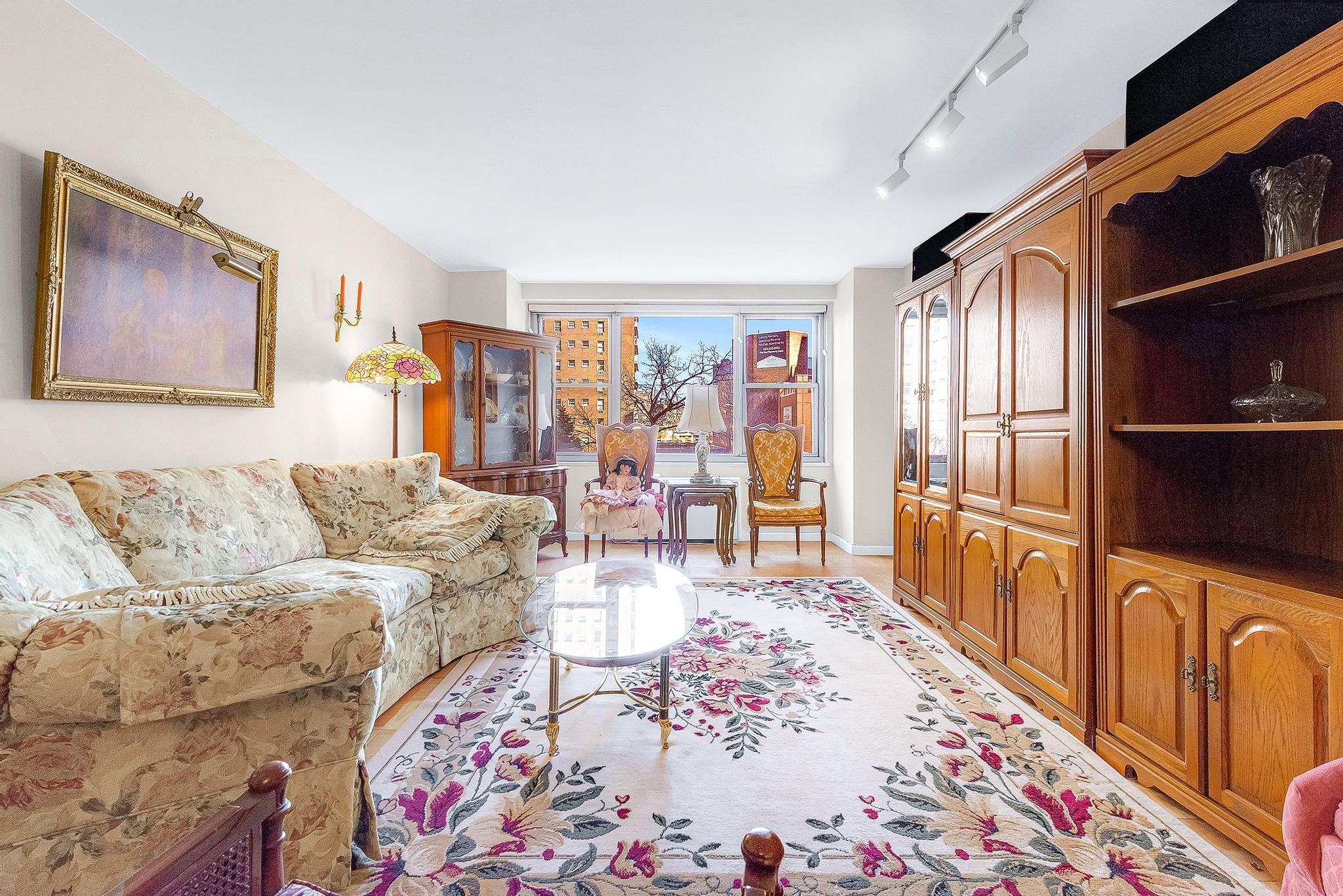Coop Yellowstone  Queens, NY 11375, MLS-834970-5