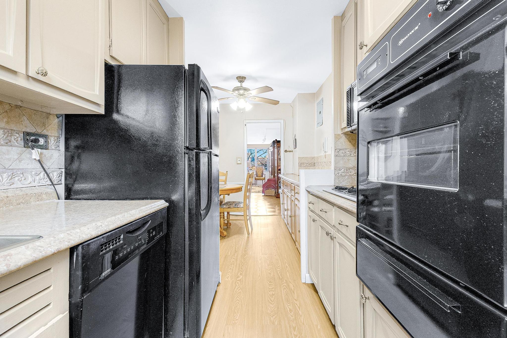 Coop Yellowstone  Queens, NY 11375, MLS-834970-9
