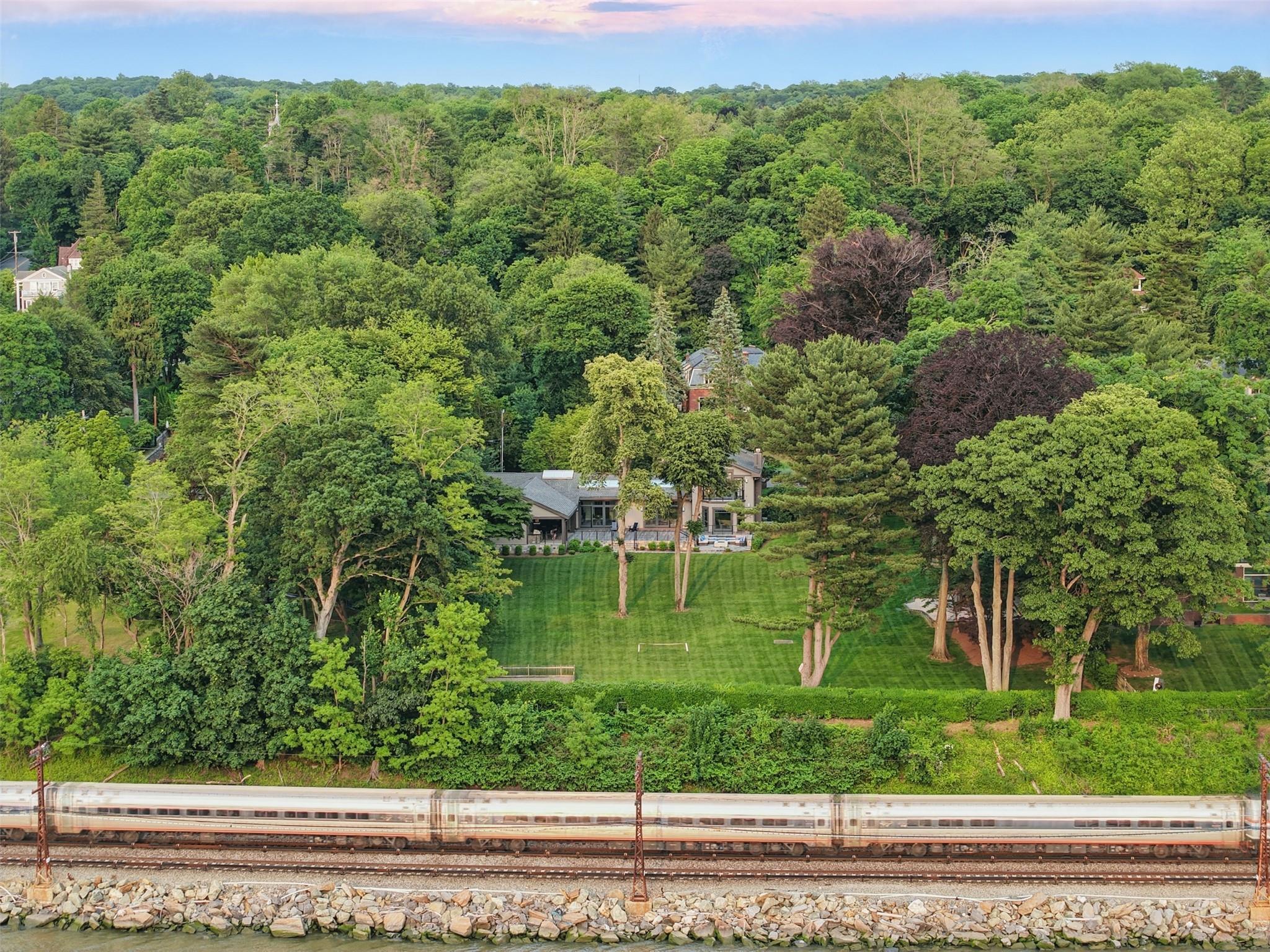 Single Family Half Moon  Westchester County, NY 10533, MLS-834972-47