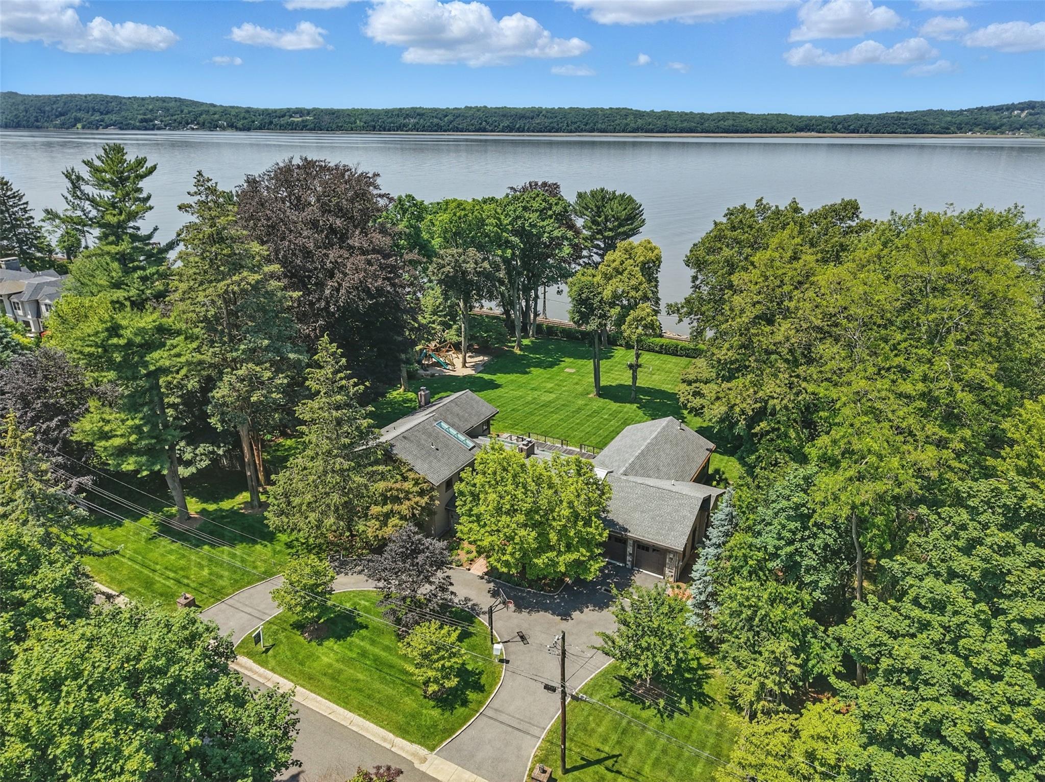 Single Family Half Moon  Westchester County, NY 10533, MLS-834972-48