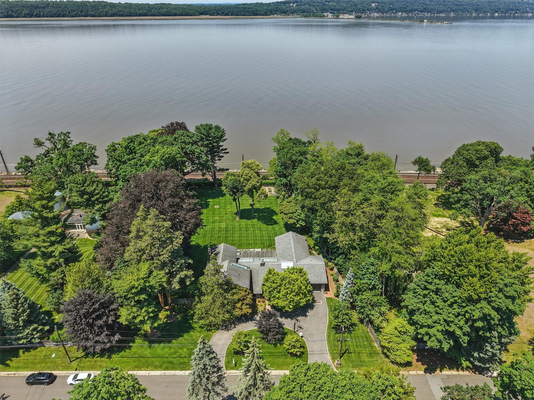 Single Family Half Moon  Westchester County, NY 10533, MLS-834972-49