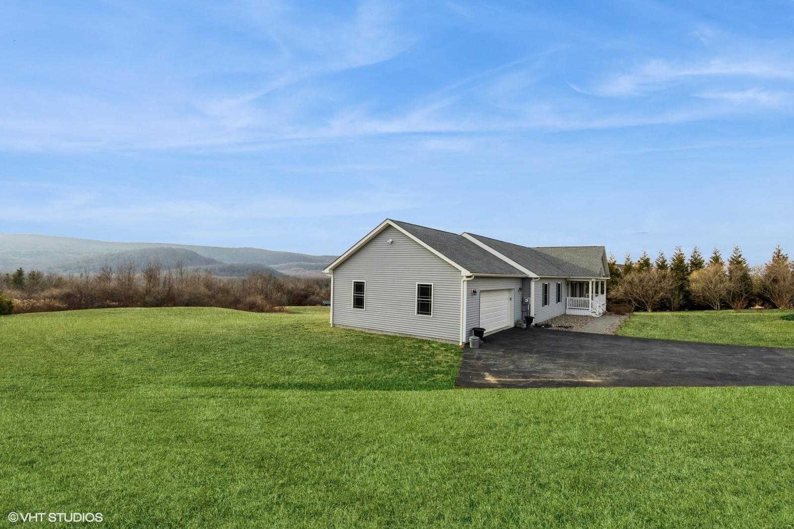 Single Family Peaceable  Dutchess County, NY 12522, MLS-834973-29