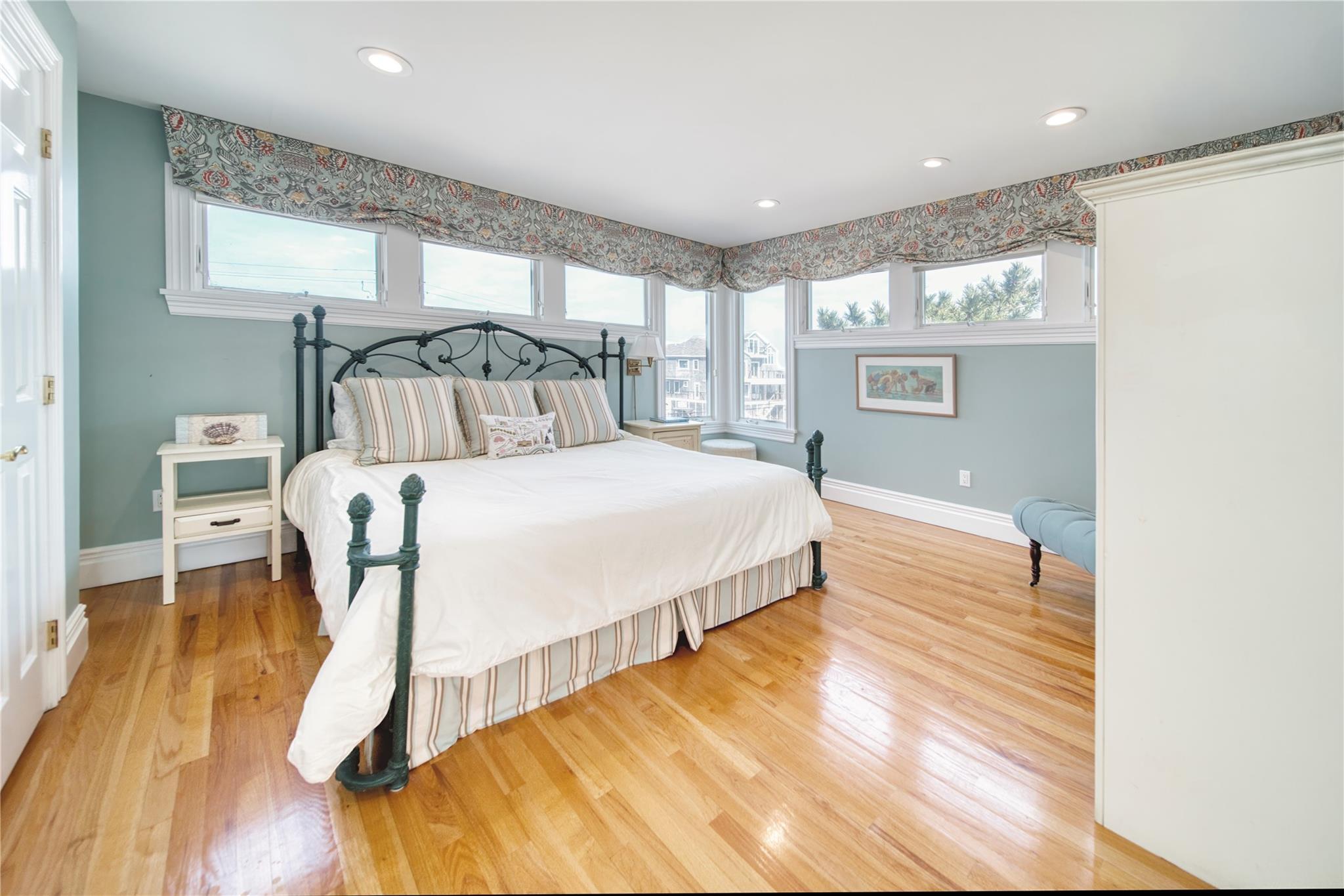 Single Family Dune  Suffolk County, NY 11978, MLS-834979-37
