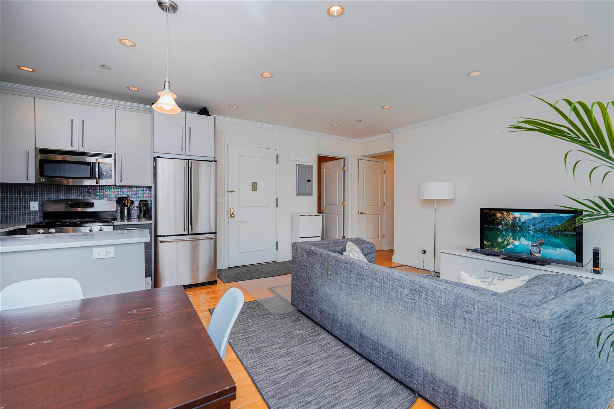 Condo Fort Hamilton Ave  Brooklyn, NY 11218, MLS-834990-5