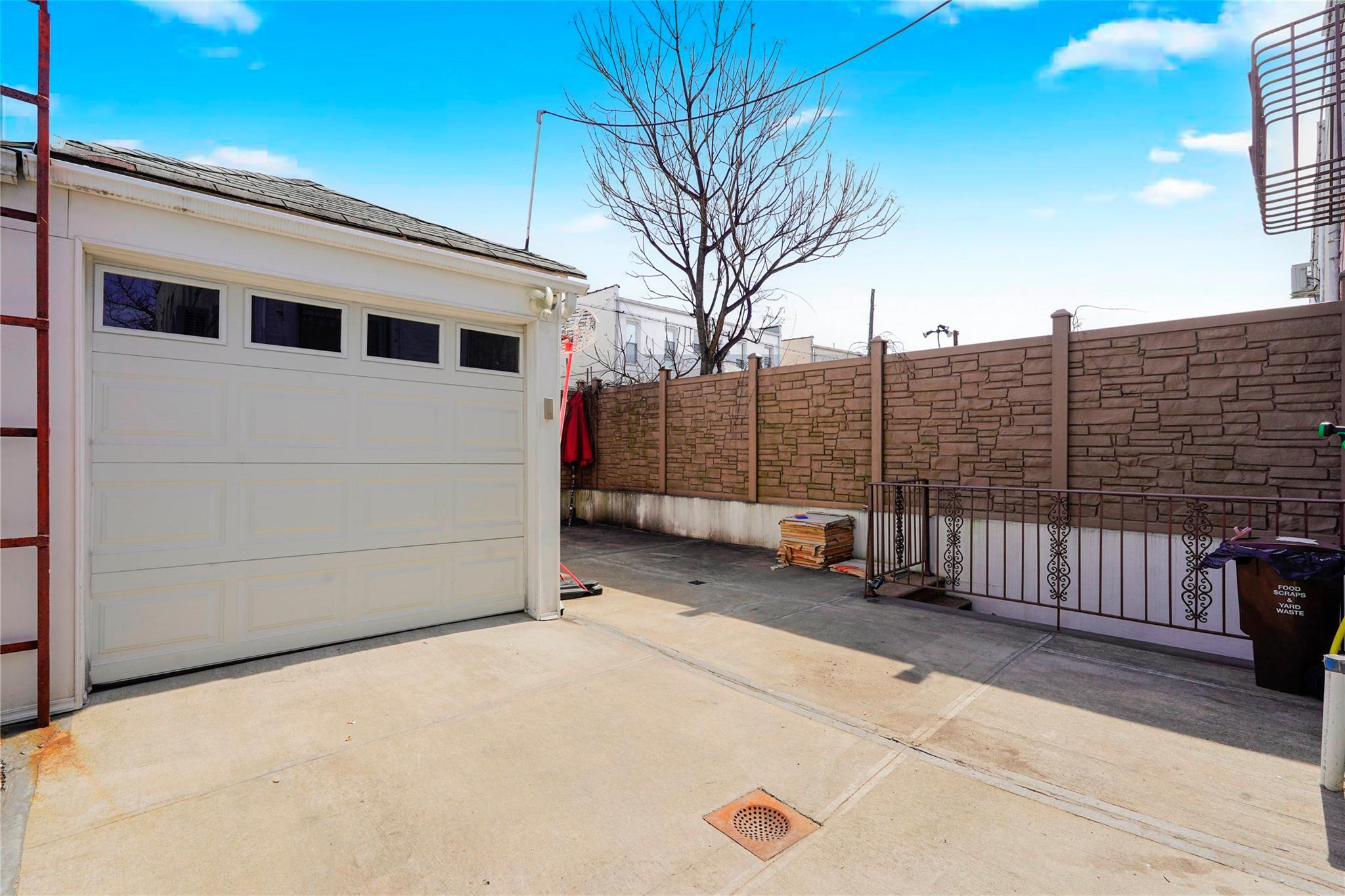 Single Family 11  Brooklyn, NY 11223, MLS-835060-32