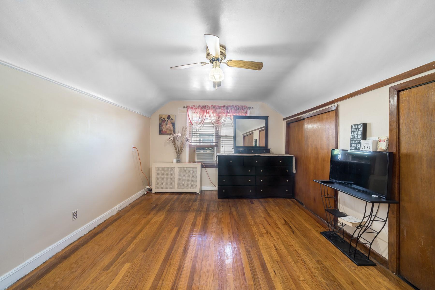 Single Family 230 Street  Queens, NY 11411, MLS-835081-19