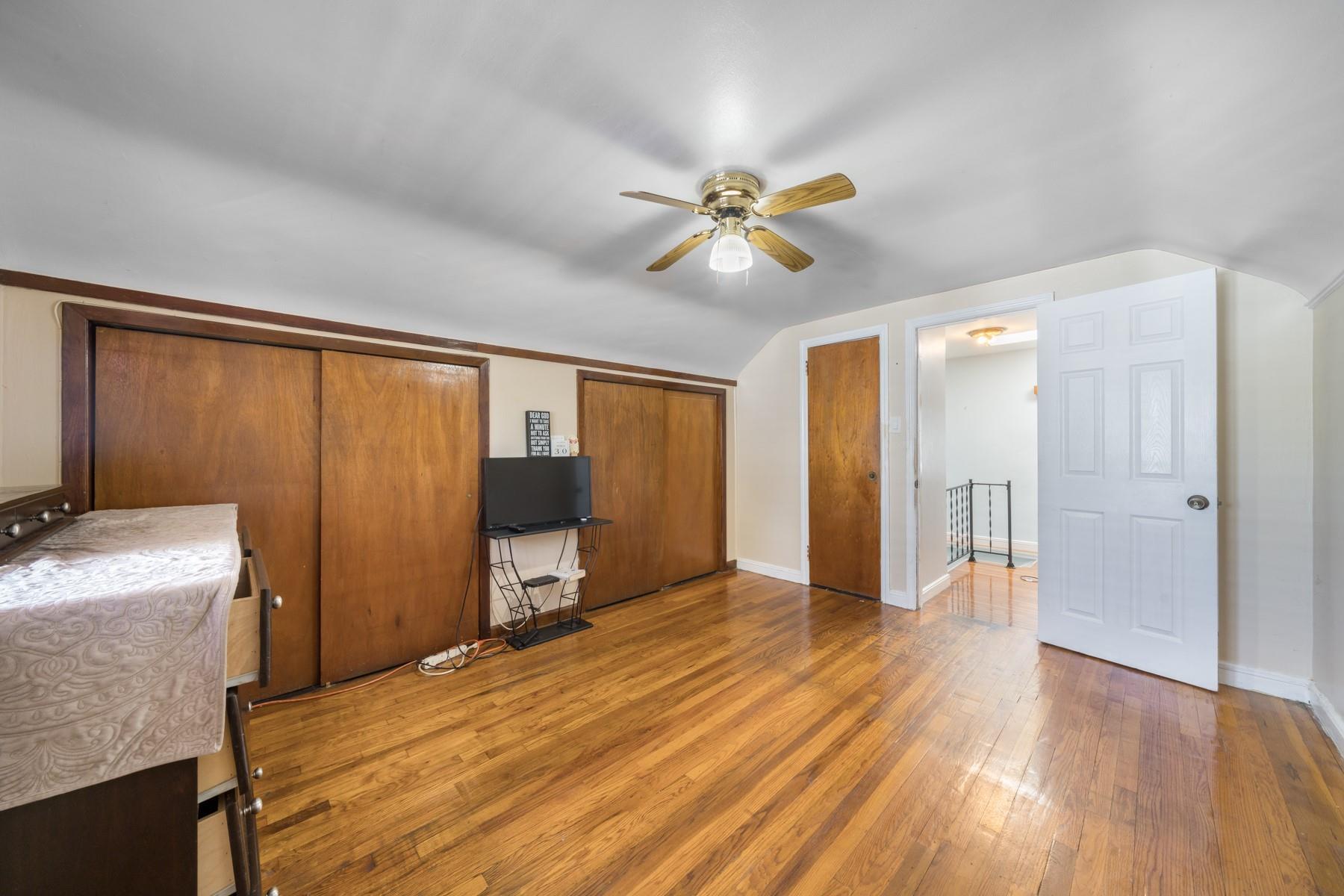 Single Family 230 Street  Queens, NY 11411, MLS-835081-20