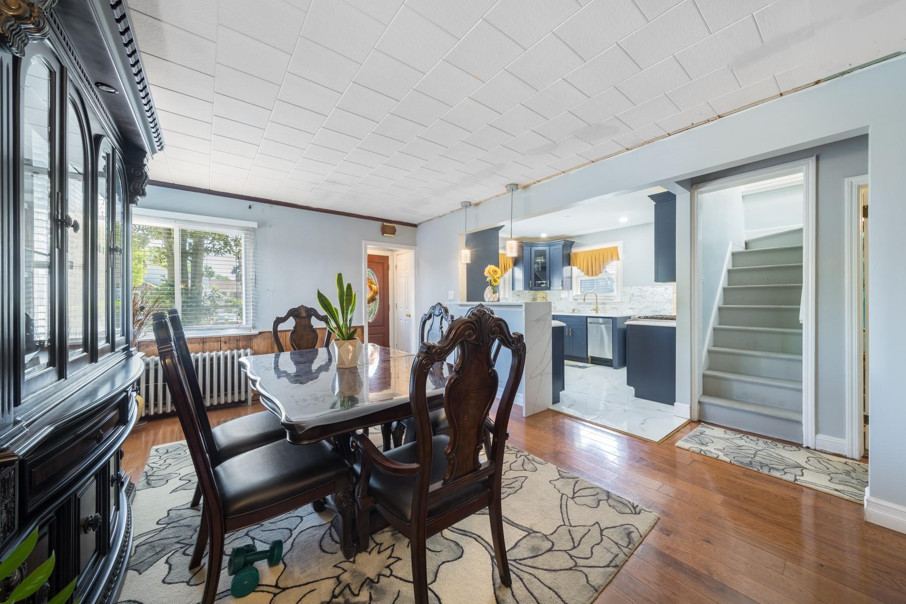 Single Family 230 Street  Queens, NY 11411, MLS-835081-7