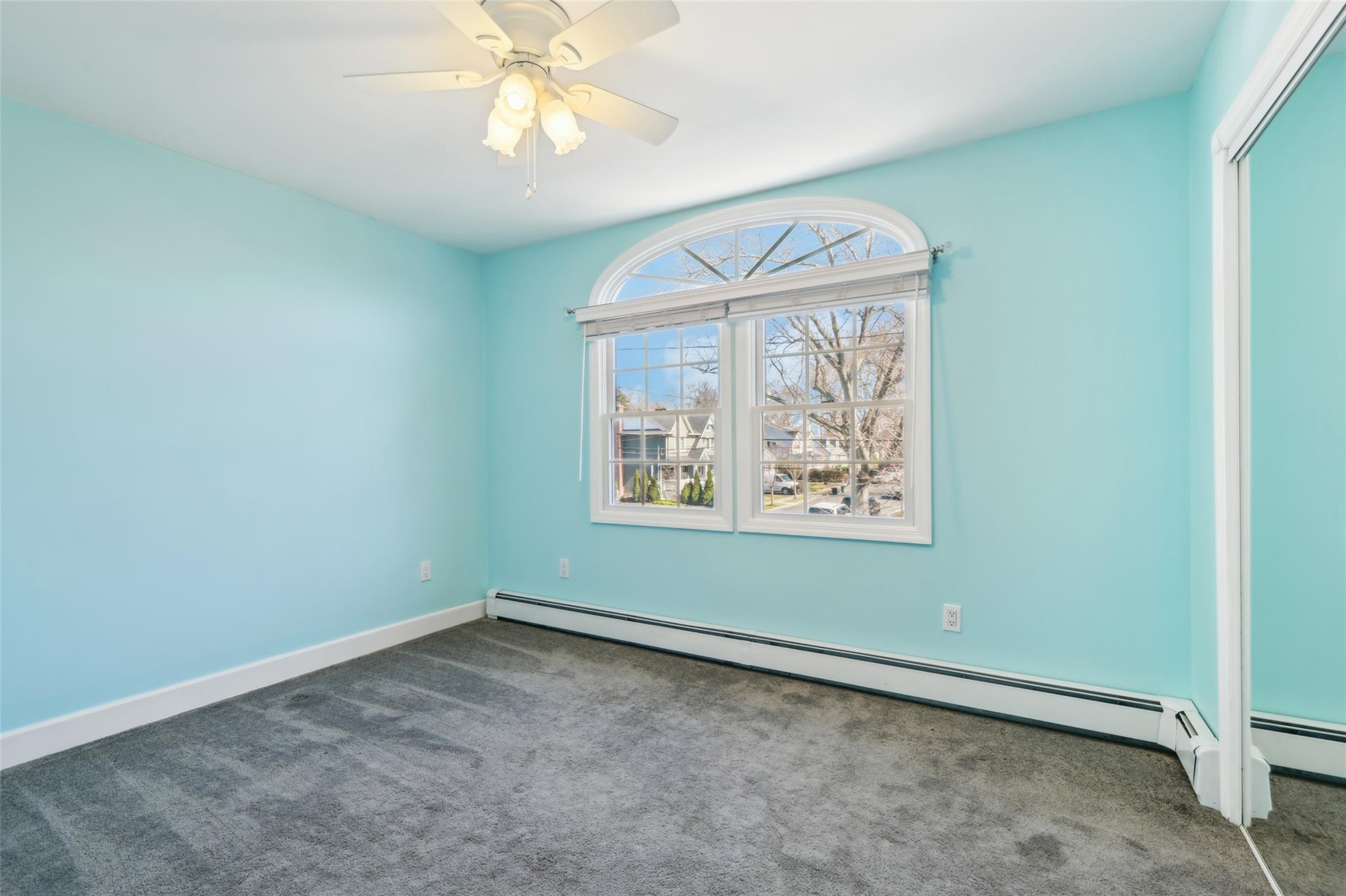 Single Family Pinehurst  Nassau County, NY 11735, MLS-835111-33