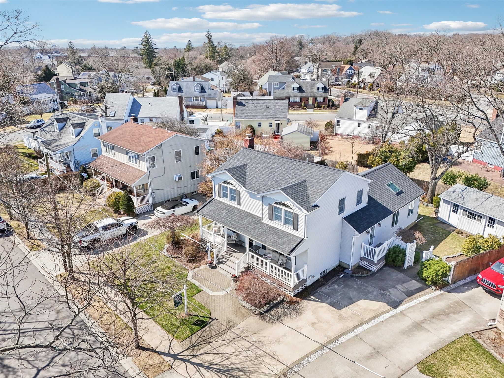 Single Family Pinehurst  Nassau County, NY 11735, MLS-835111-47
