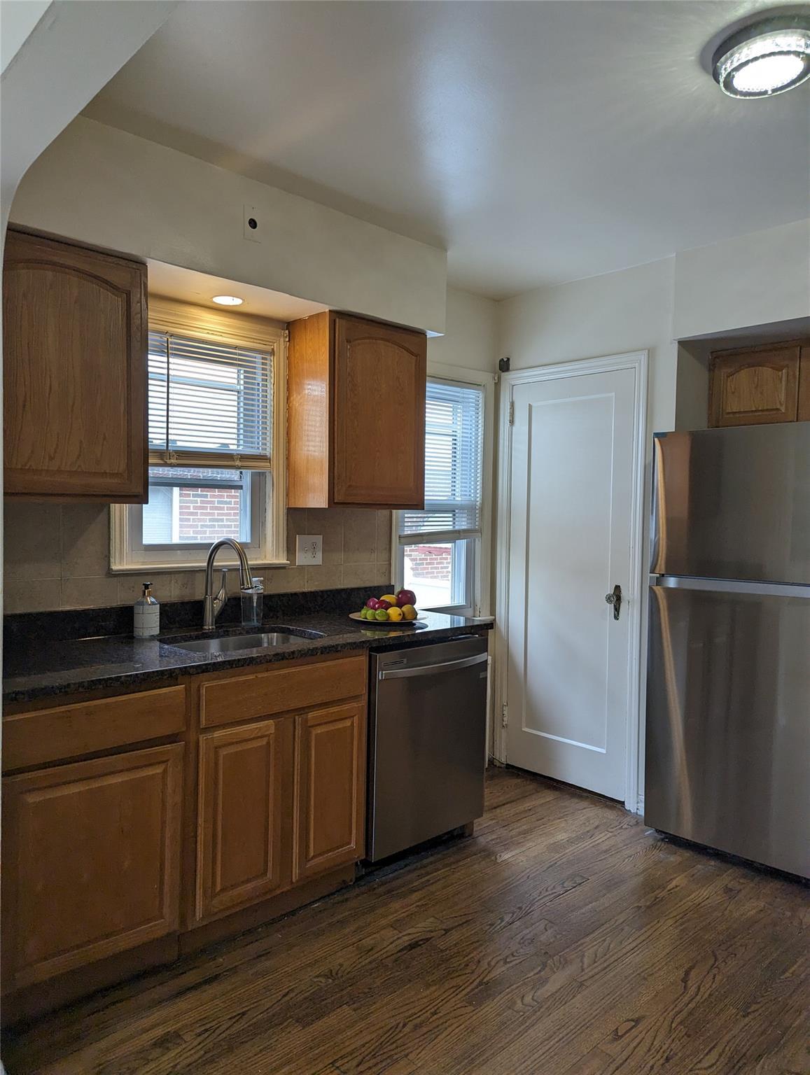 Apartment Parsons  Queens, NY 11365, MLS-835121-6