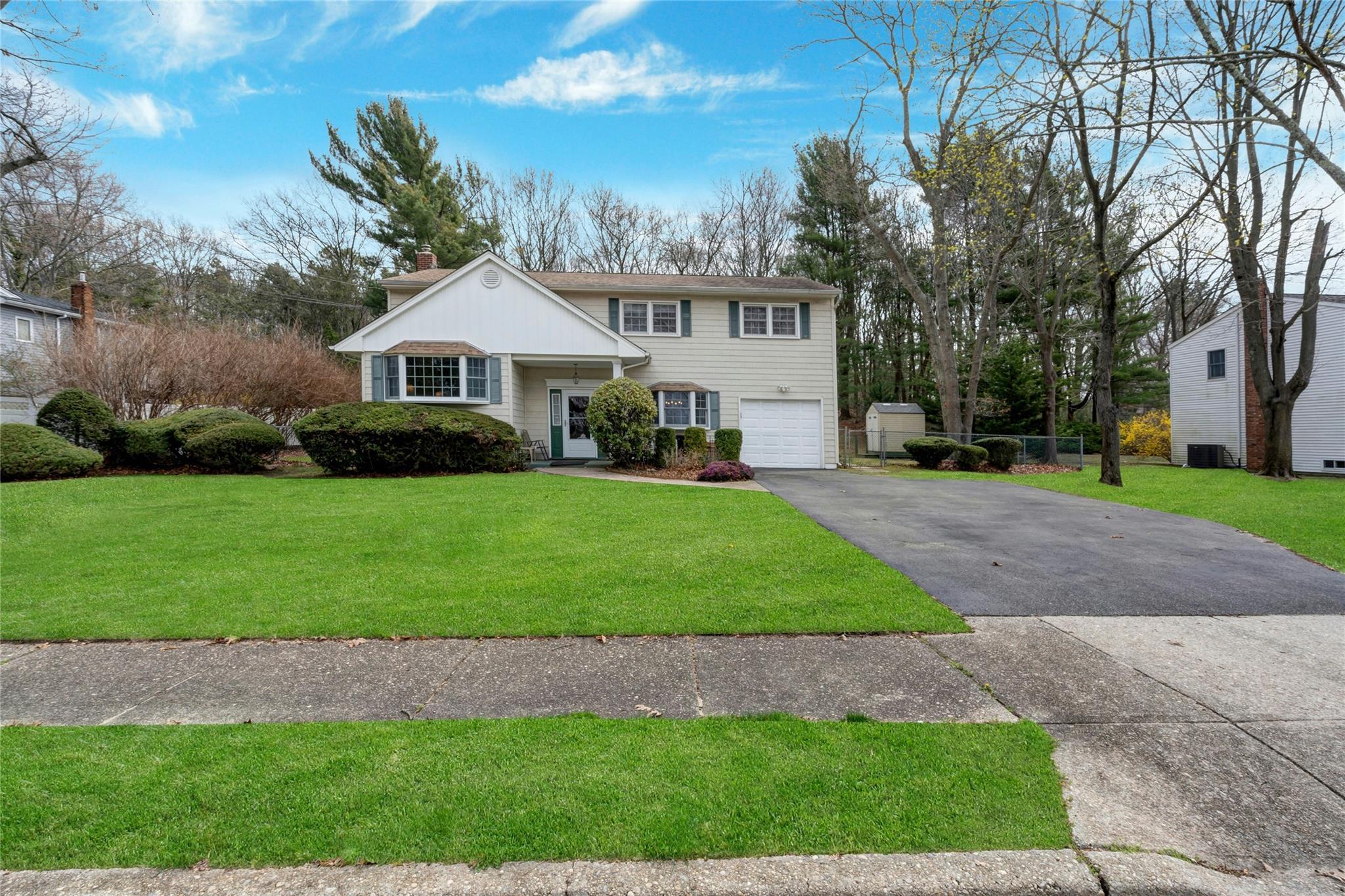 Single Family Grissom  Suffolk County, NY 11788, MLS-835135-3