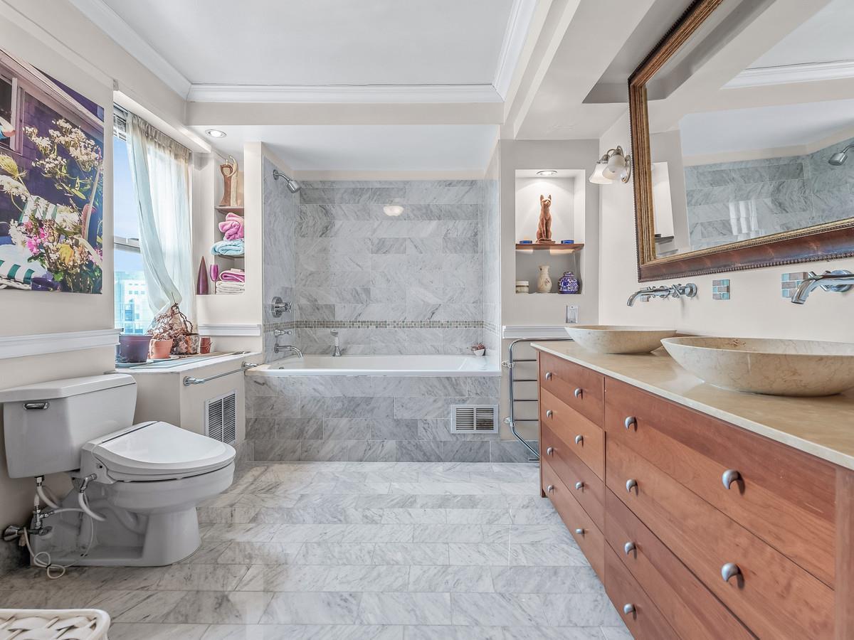 Coop Queens  Queens, NY 11375, MLS-835223-17