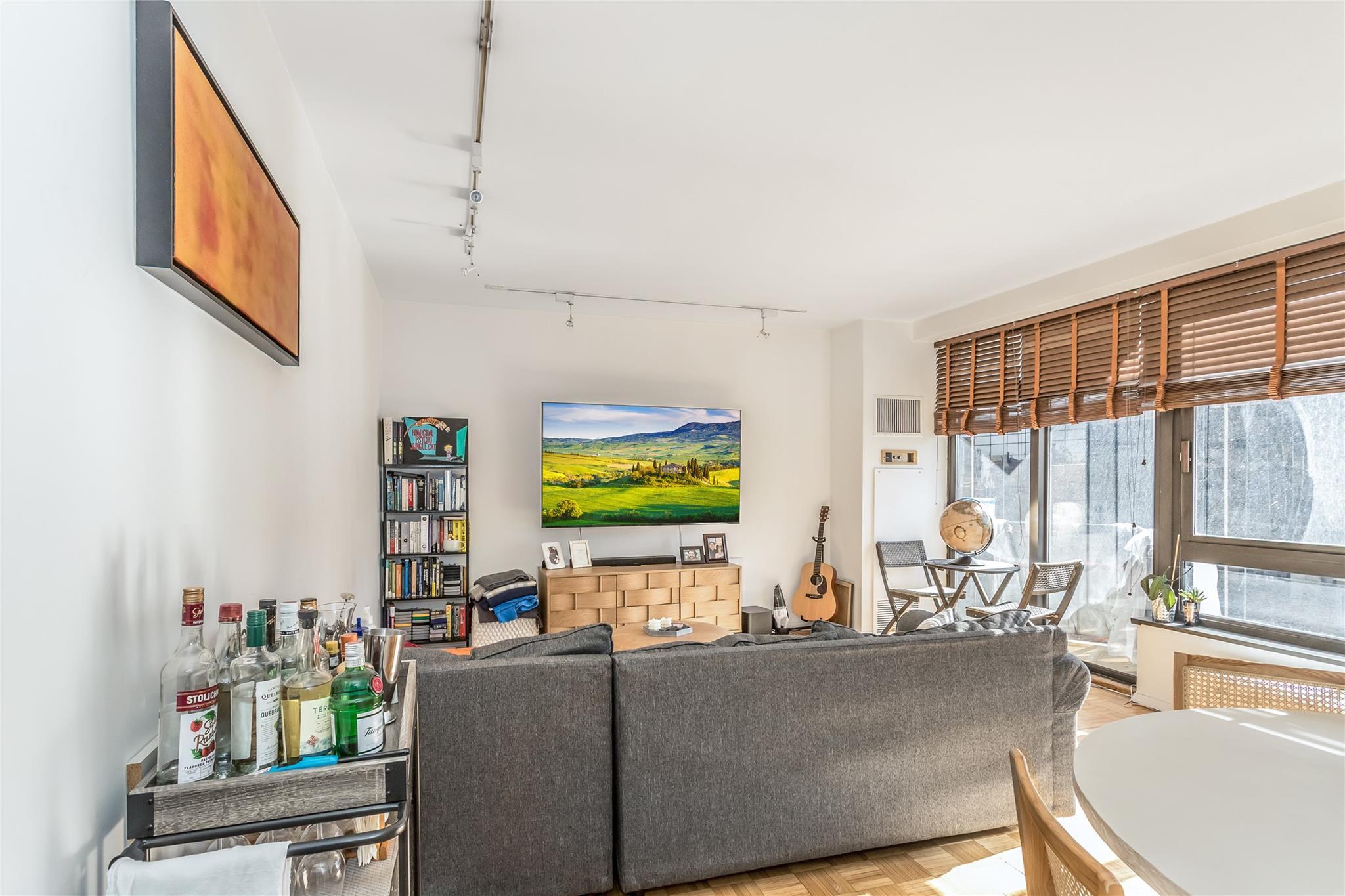 Condo United Nations  Manhattan, NY 10017, MLS-835232-4