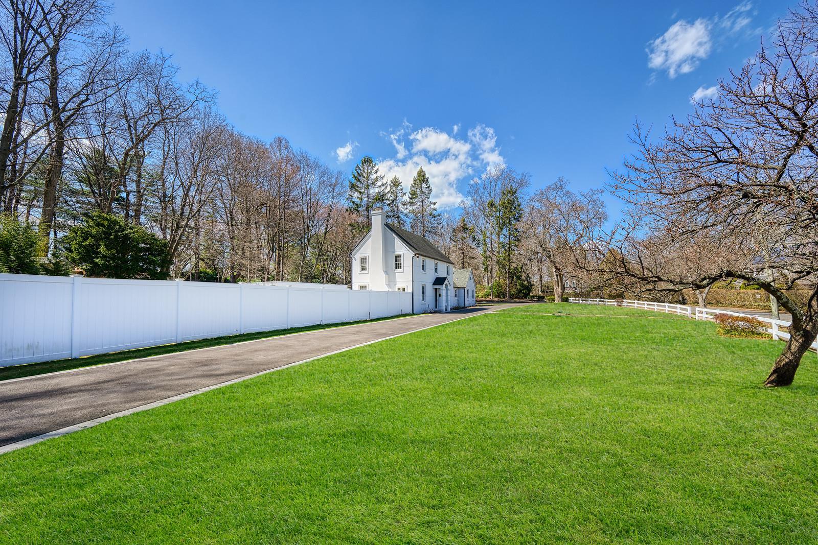 Single Family Highfield  Nassau County, NY 11542, MLS-835280-2