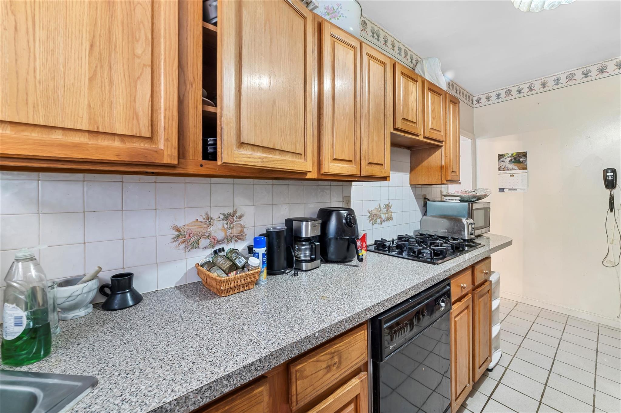 Single Family Edson  Bronx, NY 10466, MLS-835304-11