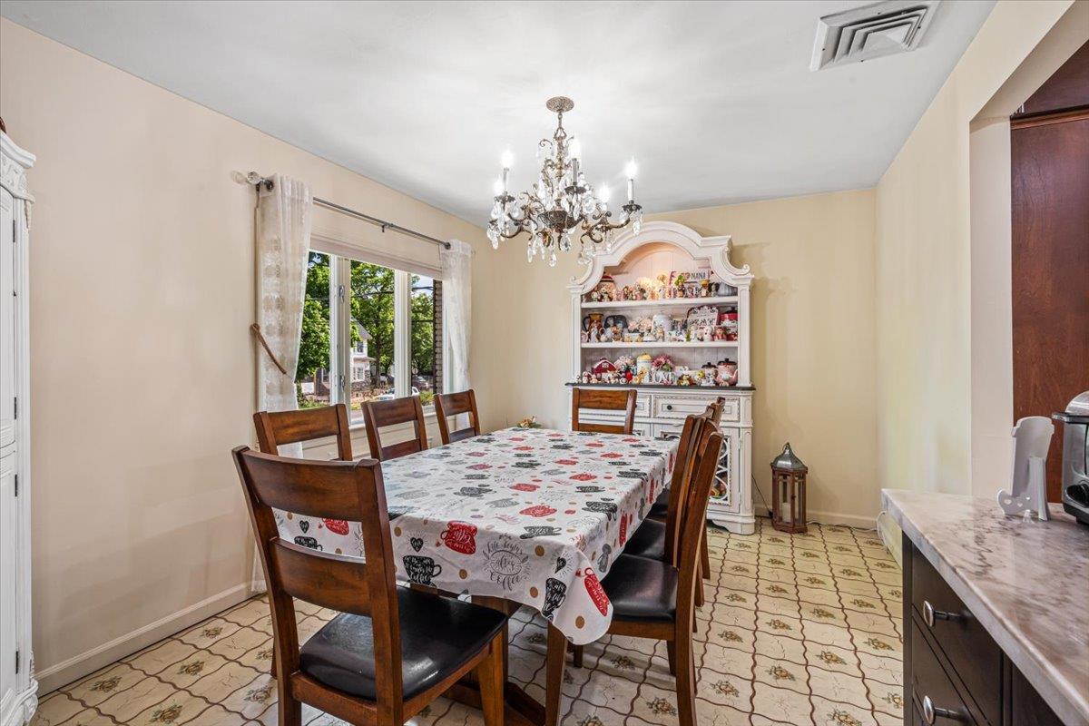 Single Family 85  Nassau County, NY 11001, MLS-835305-14