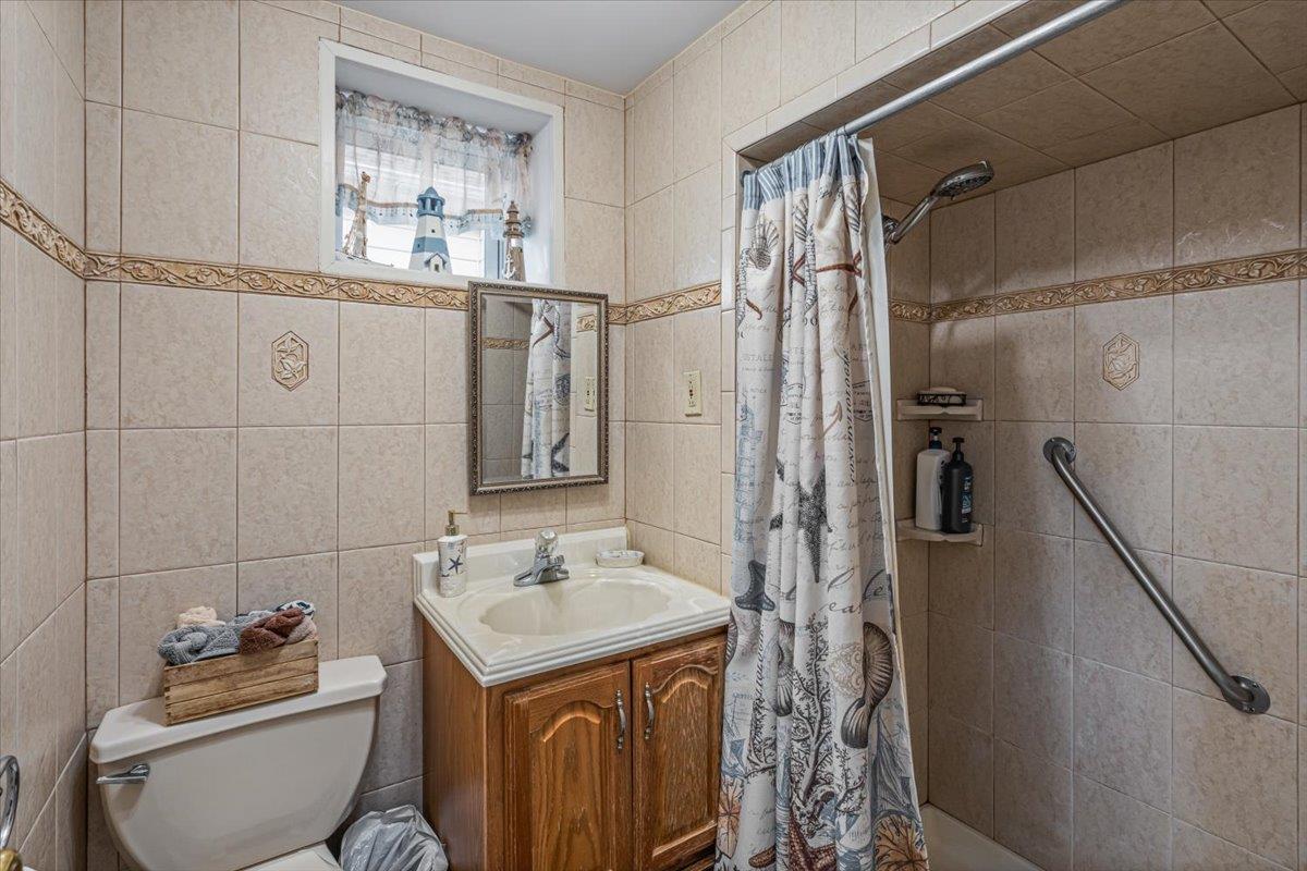 Single Family 85  Nassau County, NY 11001, MLS-835305-19