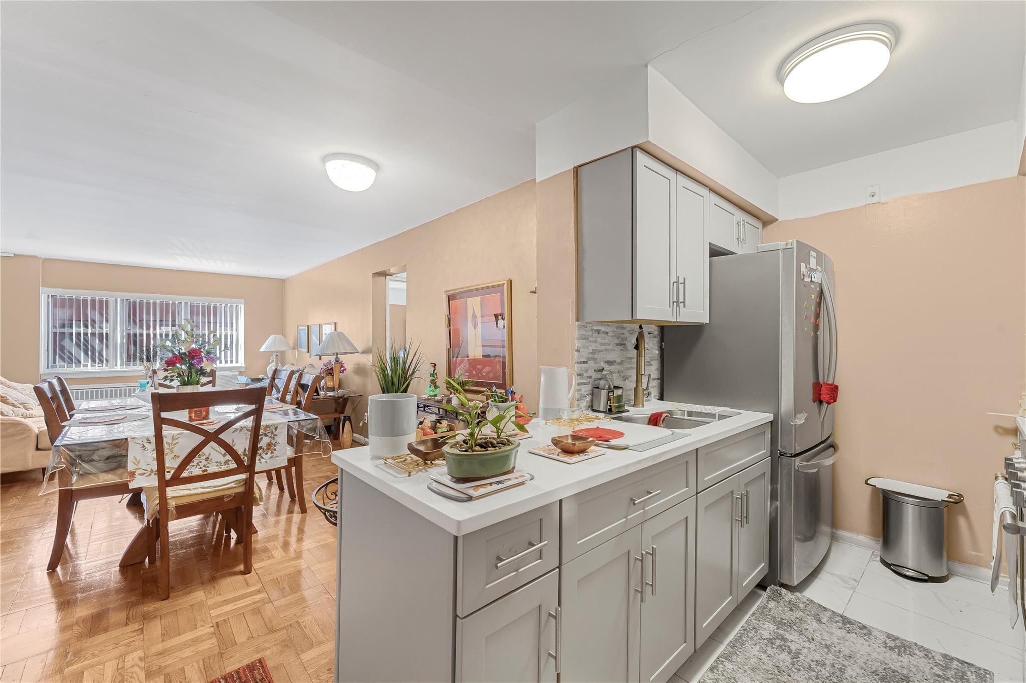 Coop Pelham  Bronx, NY 10461, MLS-835306-4