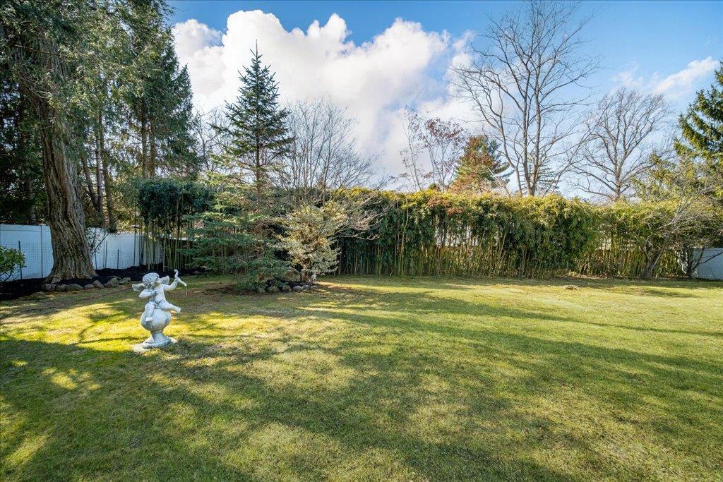 Single Family Leber  Rockland County, NY 10913, MLS-835336-42