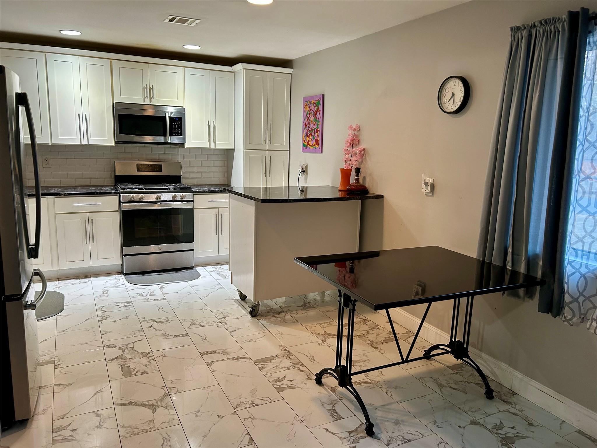 Single Family Davidge  Orange County, NY 10940, MLS-835358-11