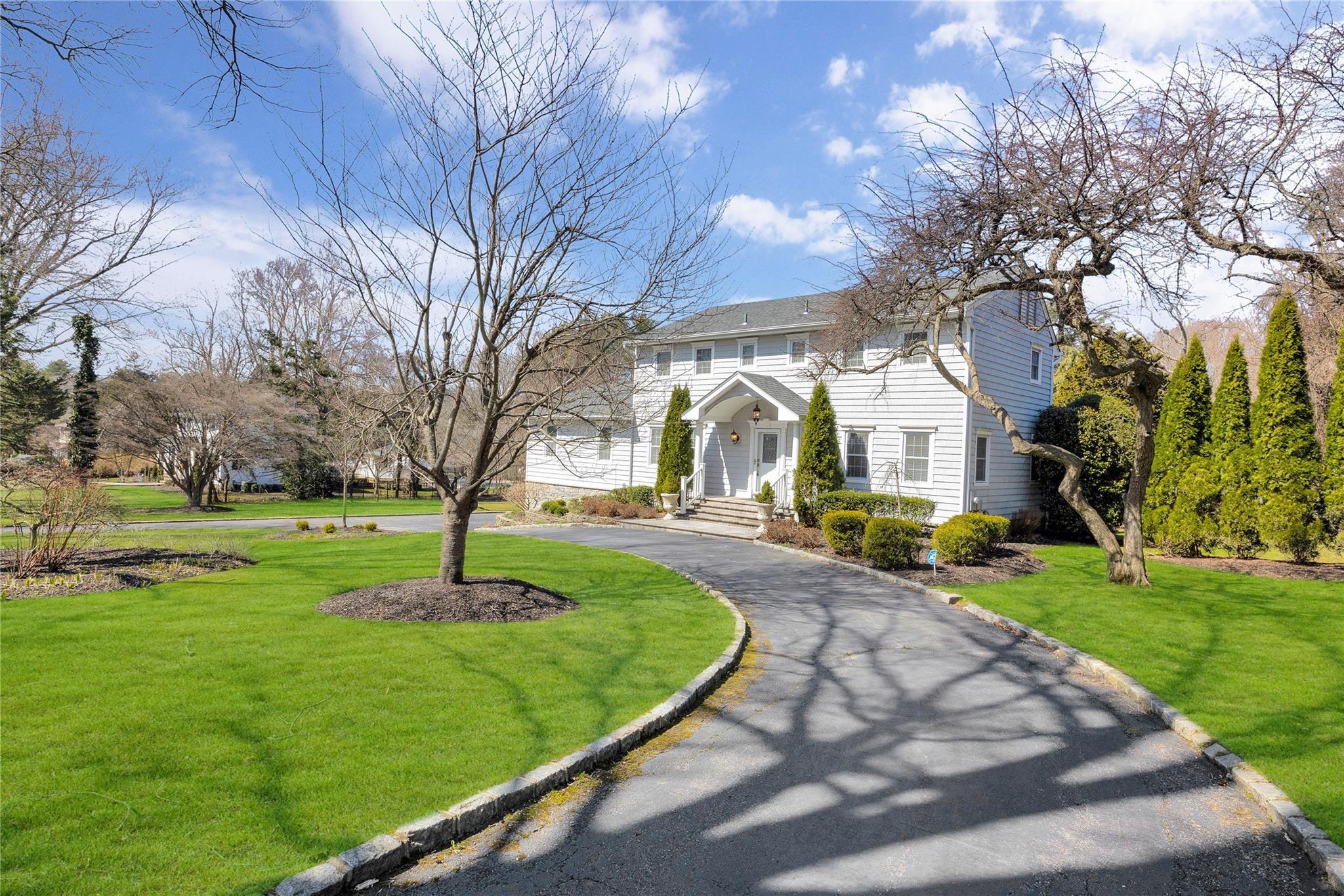Single Family Bradshaw  Suffolk County, NY 11768, MLS-835410-3