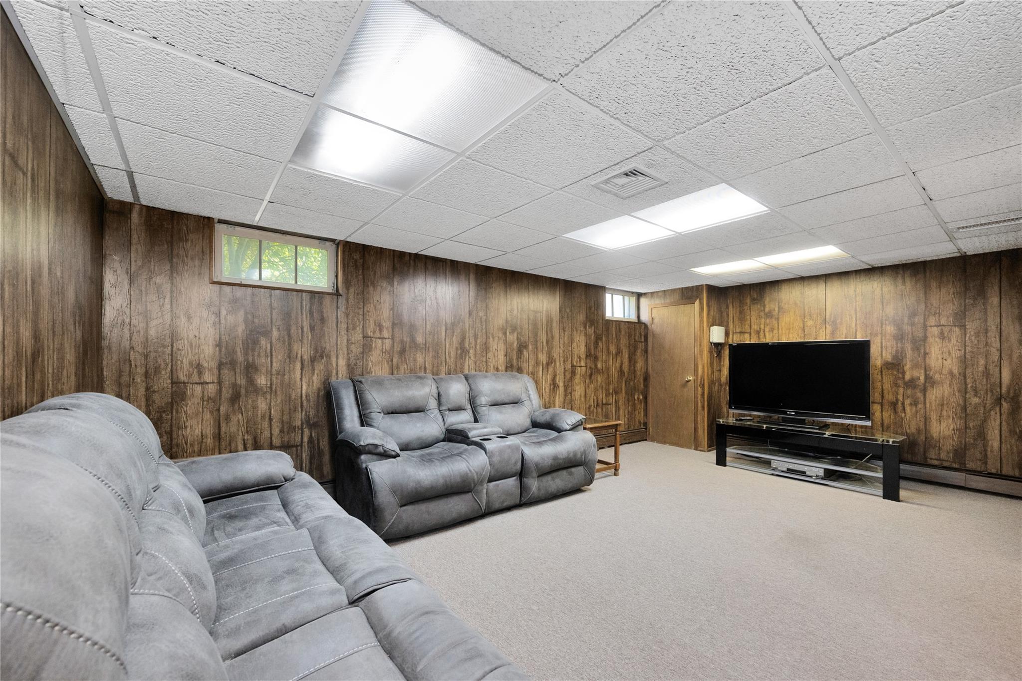 Single Family Bradshaw  Suffolk County, NY 11768, MLS-835410-30