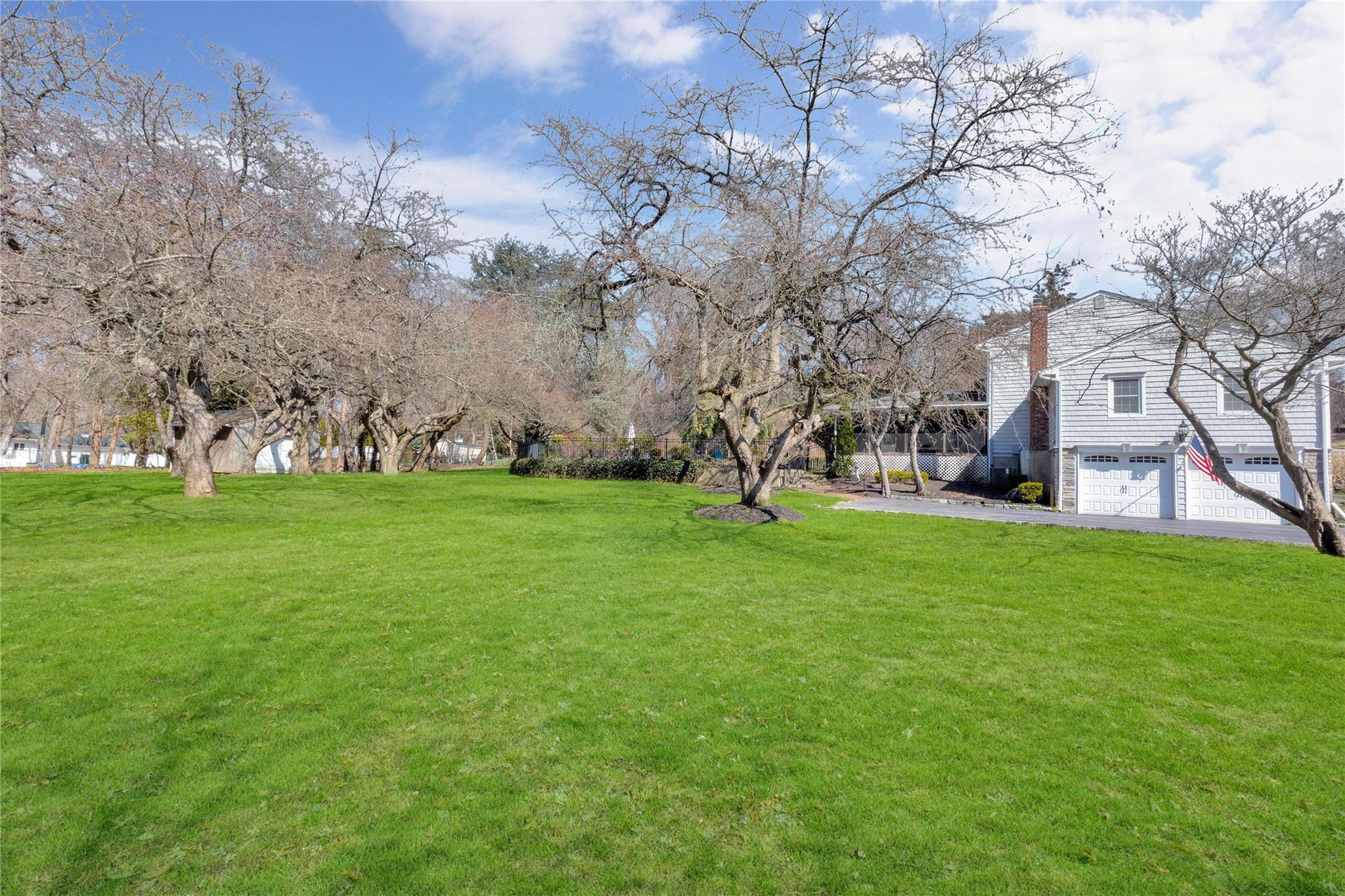 Single Family Bradshaw  Suffolk County, NY 11768, MLS-835410-40