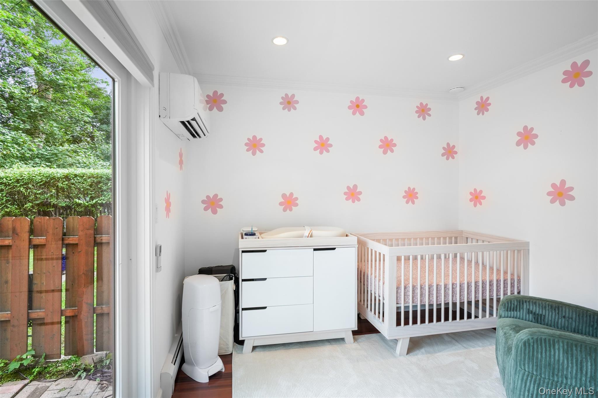 Single Family Round Hill Westchester County, NY 10522, MLS-835419-12