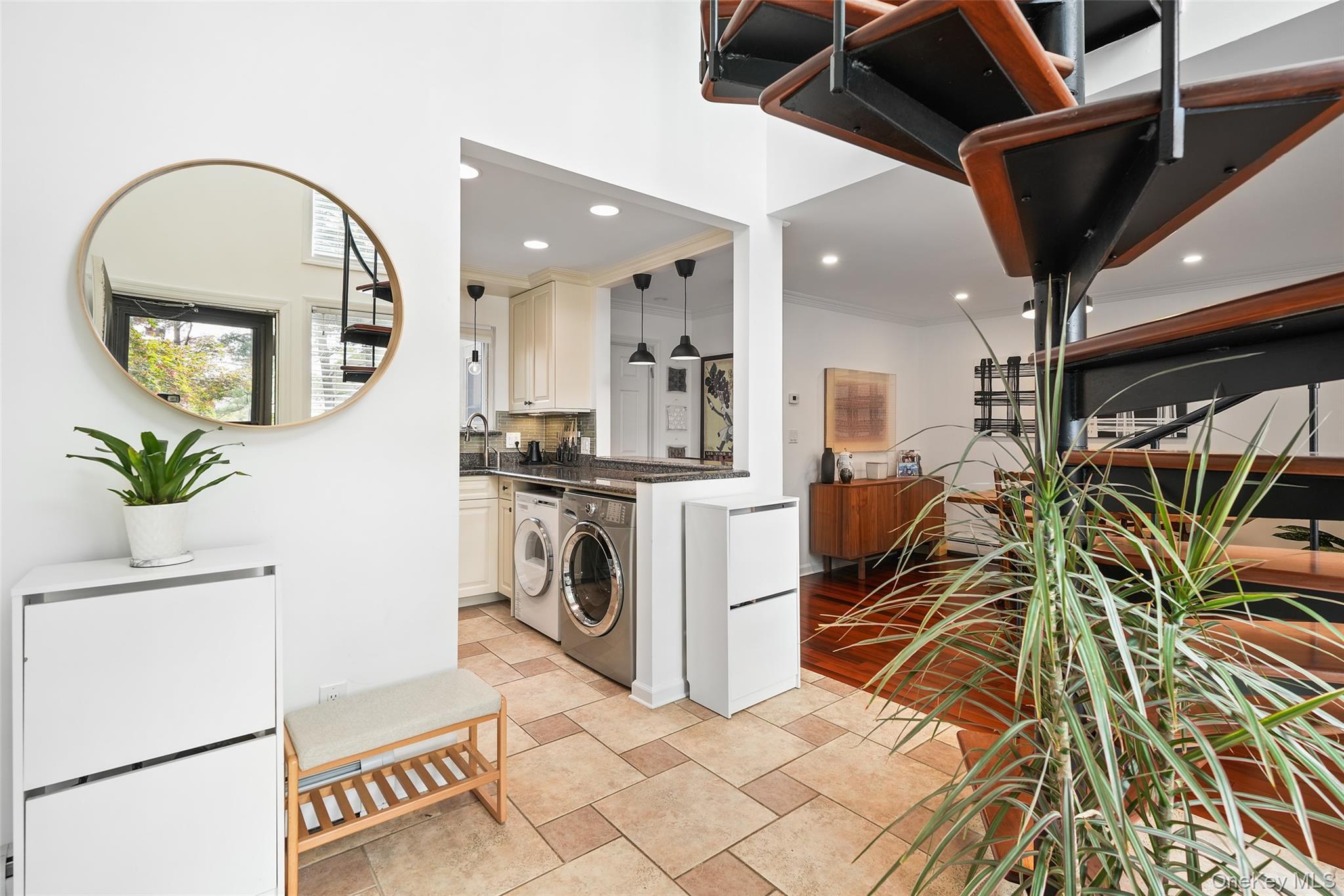 Single Family Round Hill Westchester County, NY 10522, MLS-835419-9