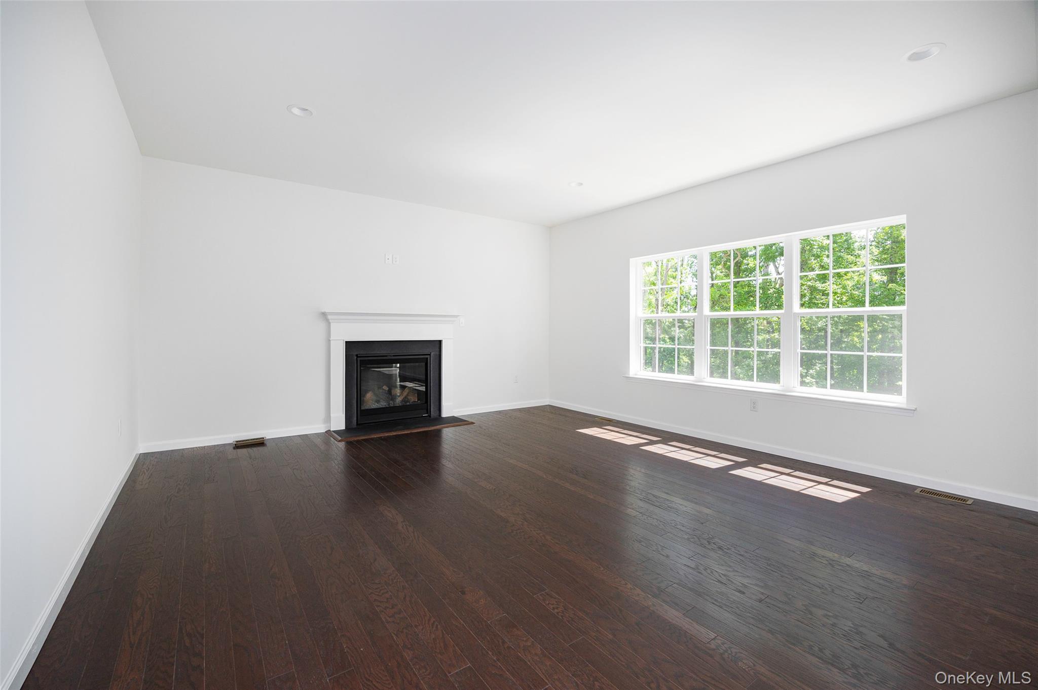 Single Family Page  Dutchess County, NY 12603, MLS-835435-8