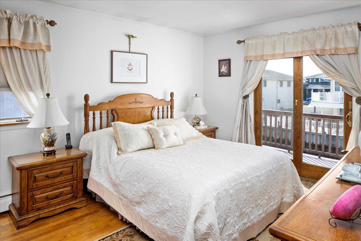 Single Family Nassau  Nassau County, NY 11520, MLS-835440-14