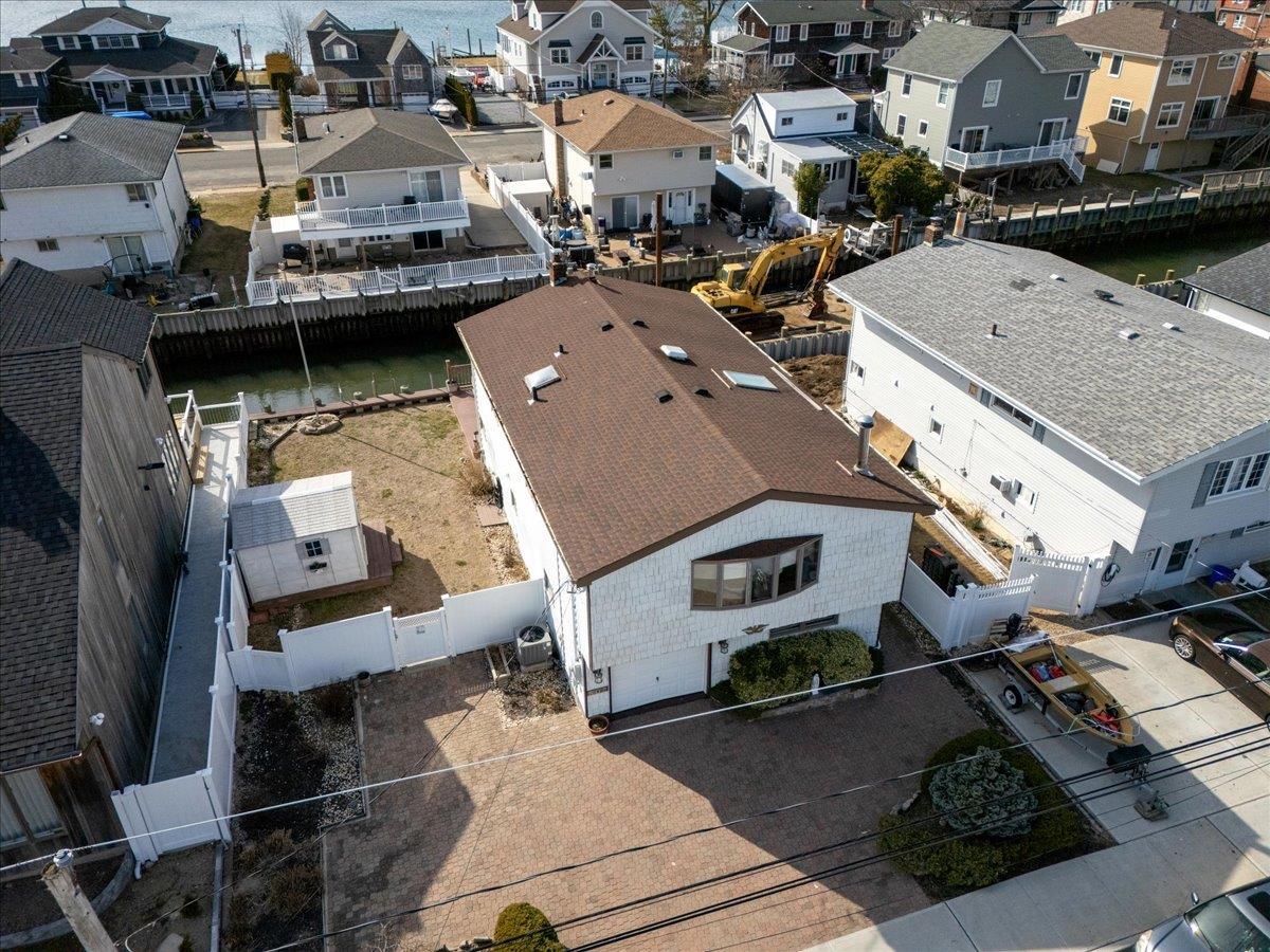Single Family Nassau  Nassau County, NY 11520, MLS-835440-23