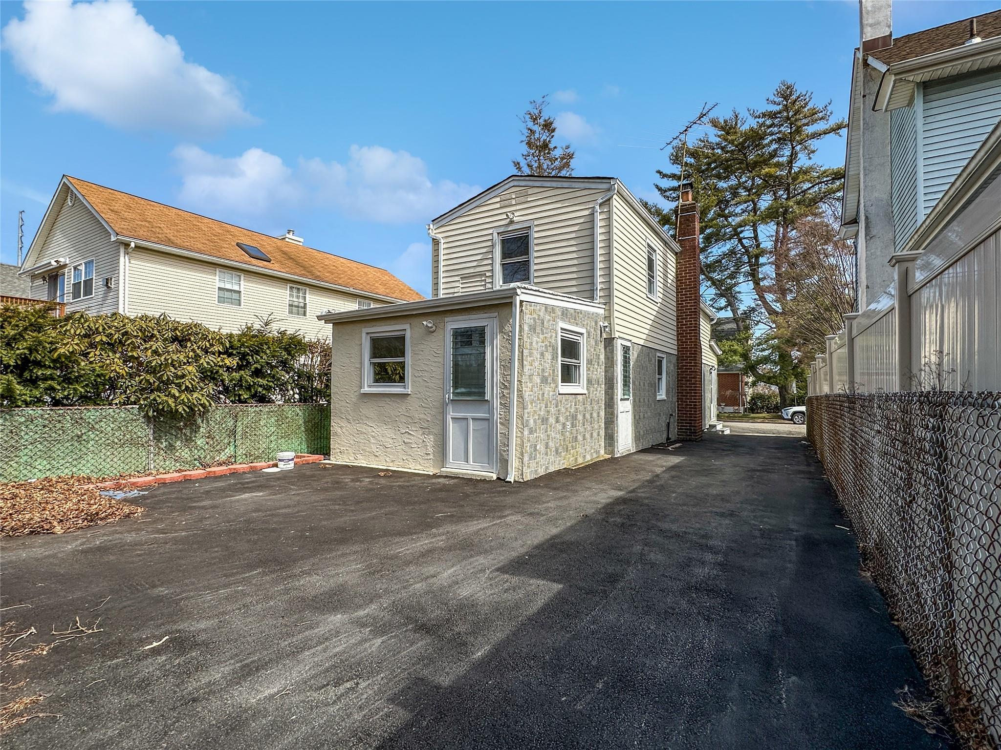 Single Family 11th  Nassau County, NY 11040, MLS-835446-5