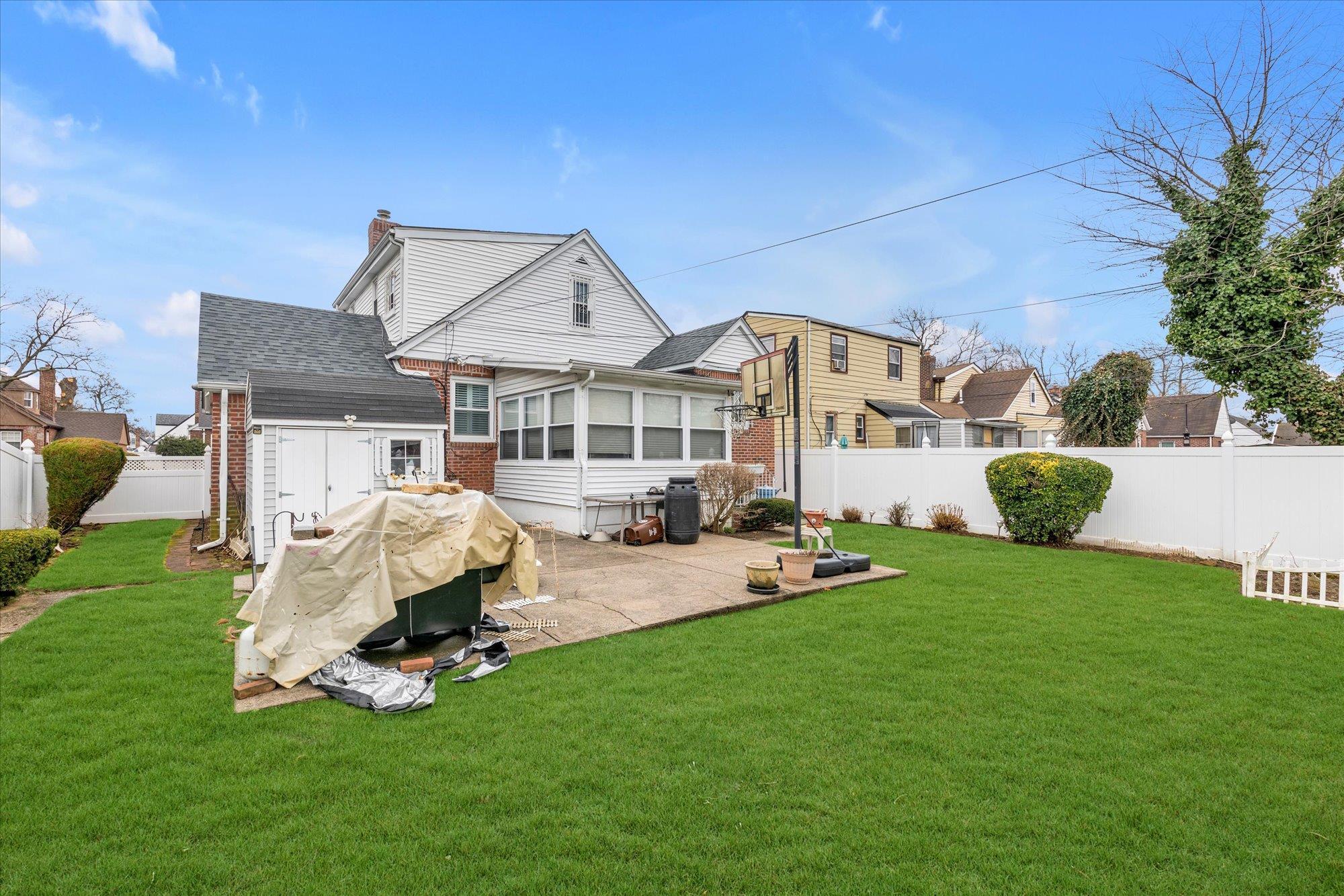Single Family 232nd  Queens, NY 11413, MLS-835457-16