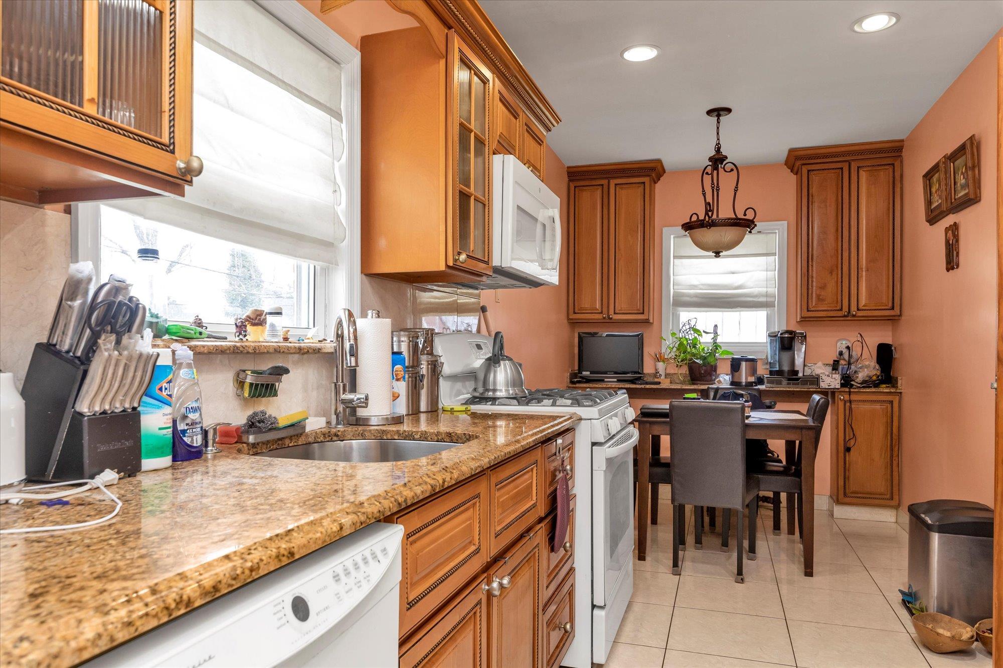 Single Family 232nd  Queens, NY 11413, MLS-835457-6