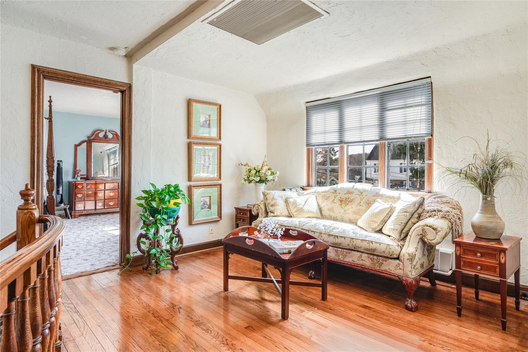 Single Family Riverview  Westchester County, NY 10566, MLS-835458-23