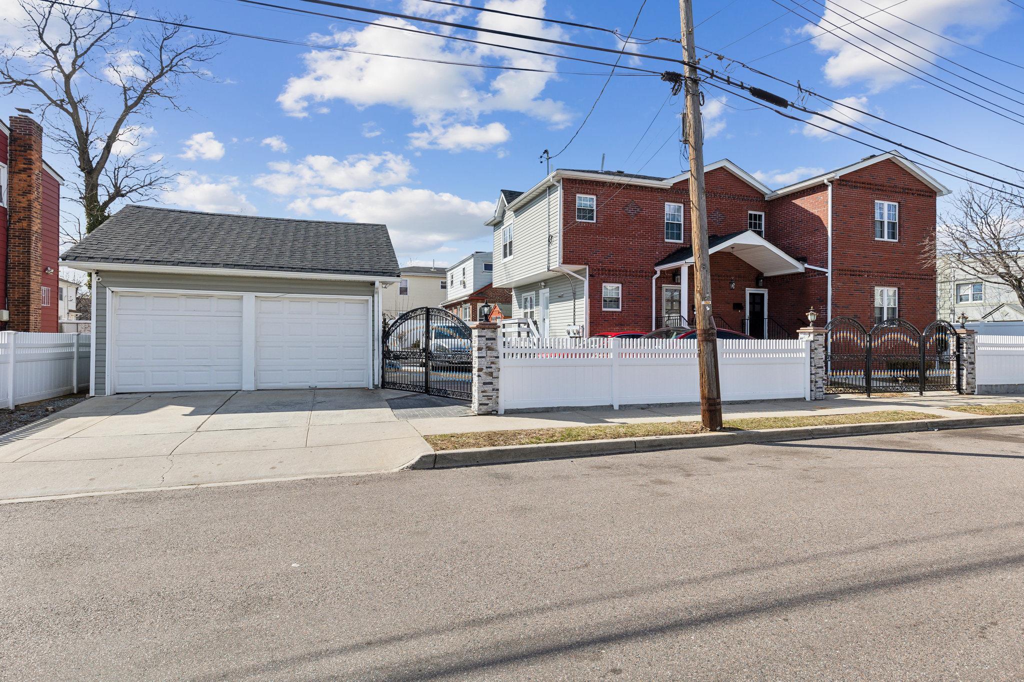 Single Family Avenue M  Brooklyn, NY 11234, MLS-835508-15