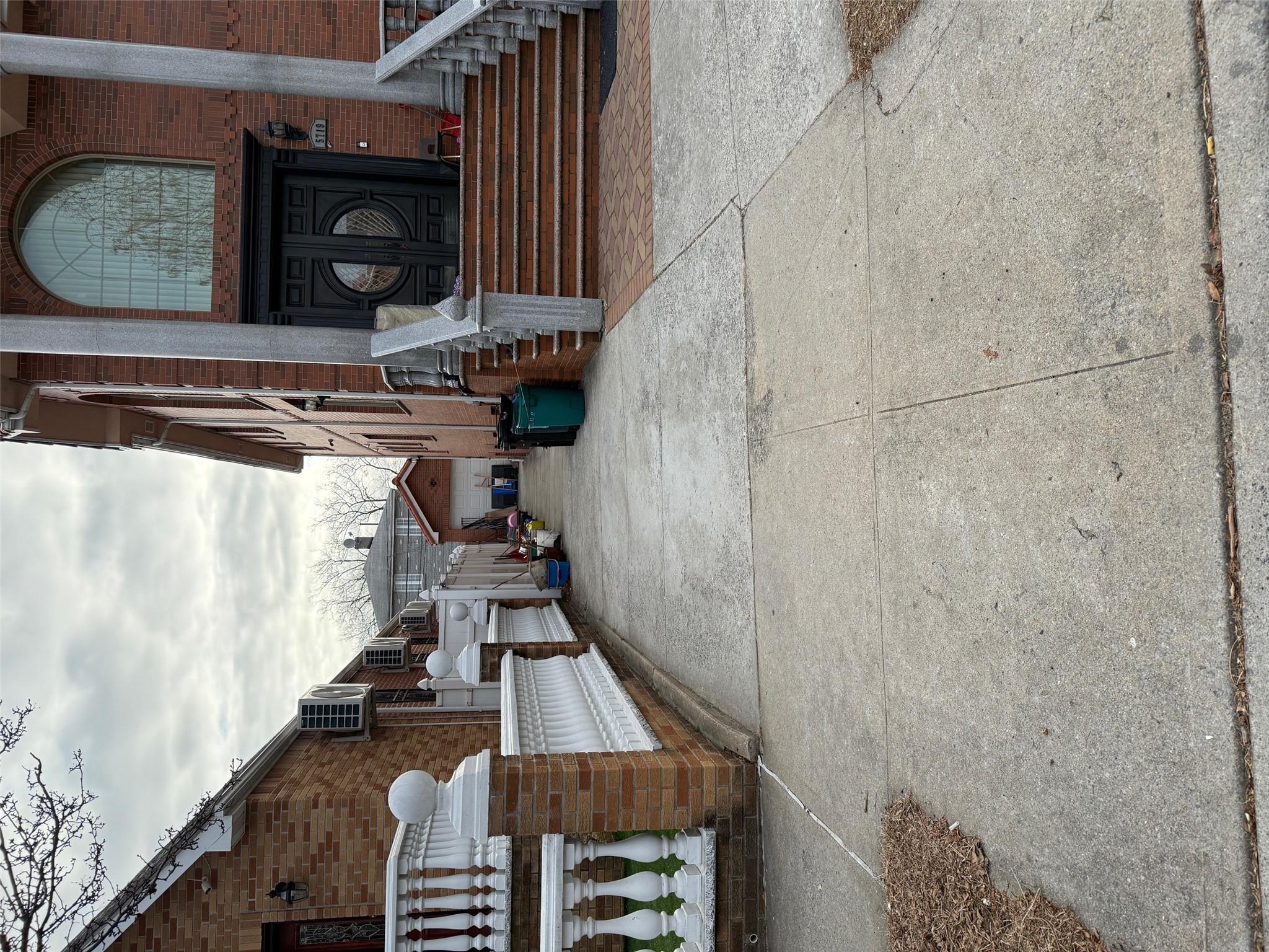 Single Family Parsons  Queens, NY 11365, MLS-835522-4