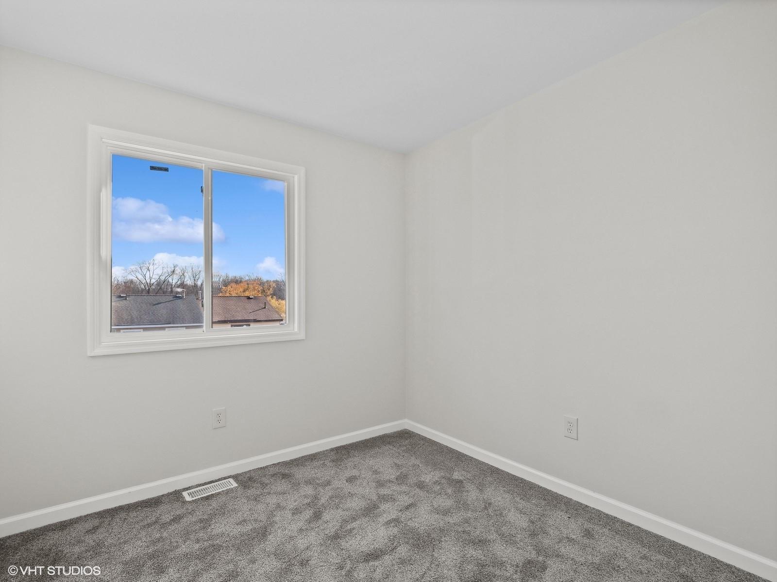 Single Family Sunny Brook  Ulster County, NY 12528, MLS-835542-24