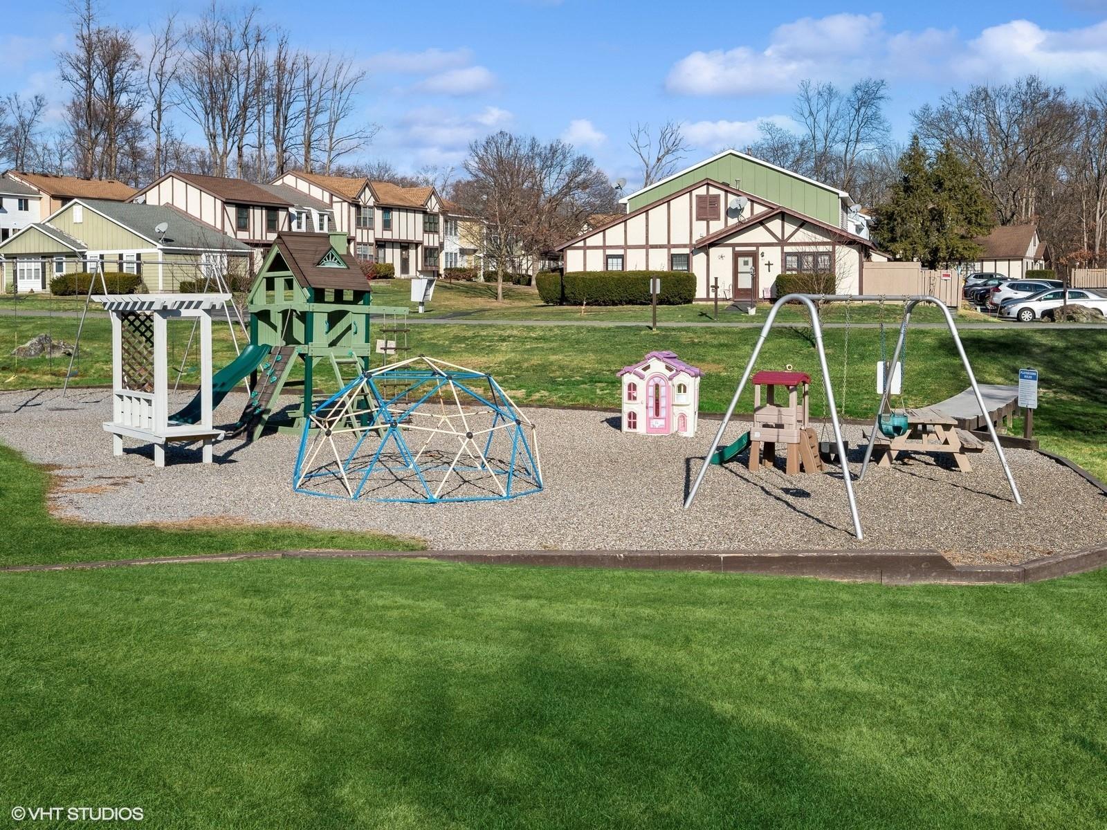 Single Family Sunny Brook  Ulster County, NY 12528, MLS-835542-32