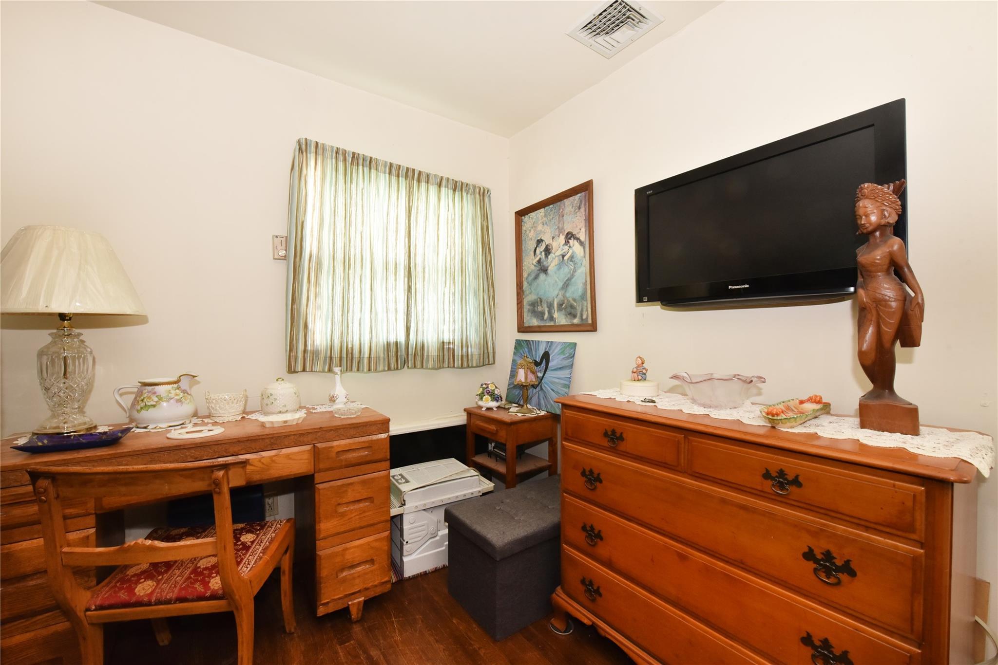 Single Family Maple  Nassau County, NY 11714, MLS-835551-12
