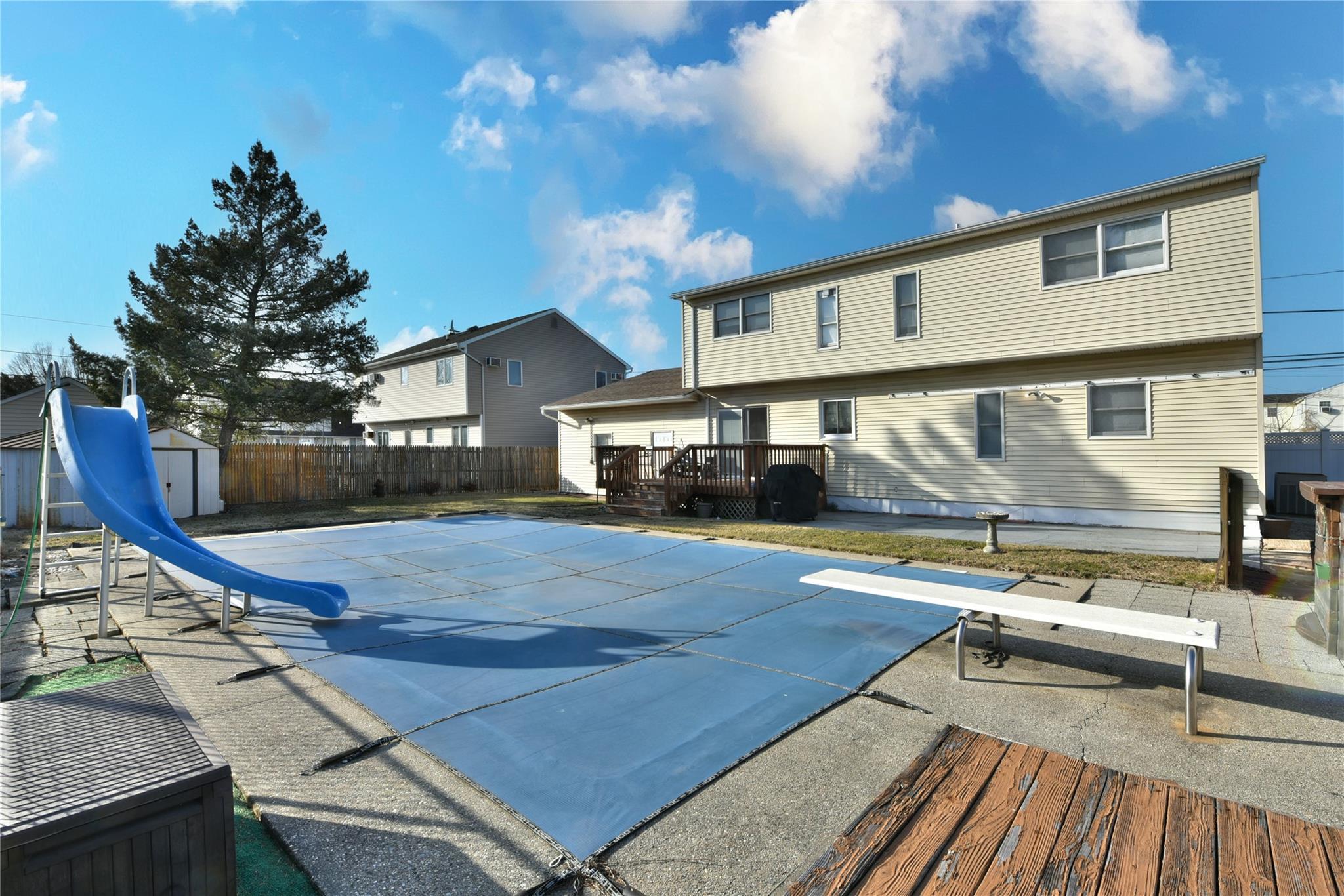 Single Family Maple  Nassau County, NY 11714, MLS-835551-27