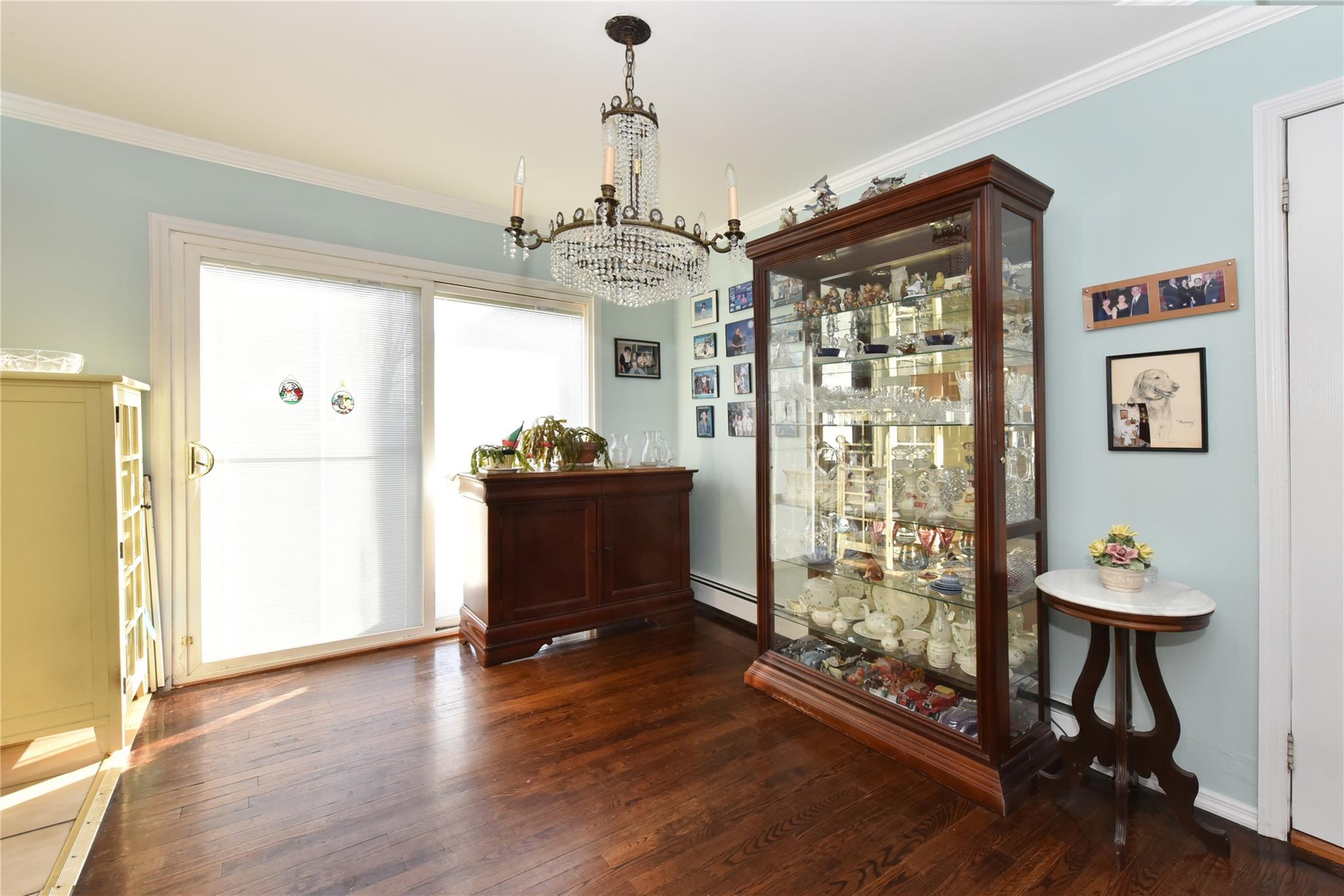 Single Family Maple  Nassau County, NY 11714, MLS-835551-7
