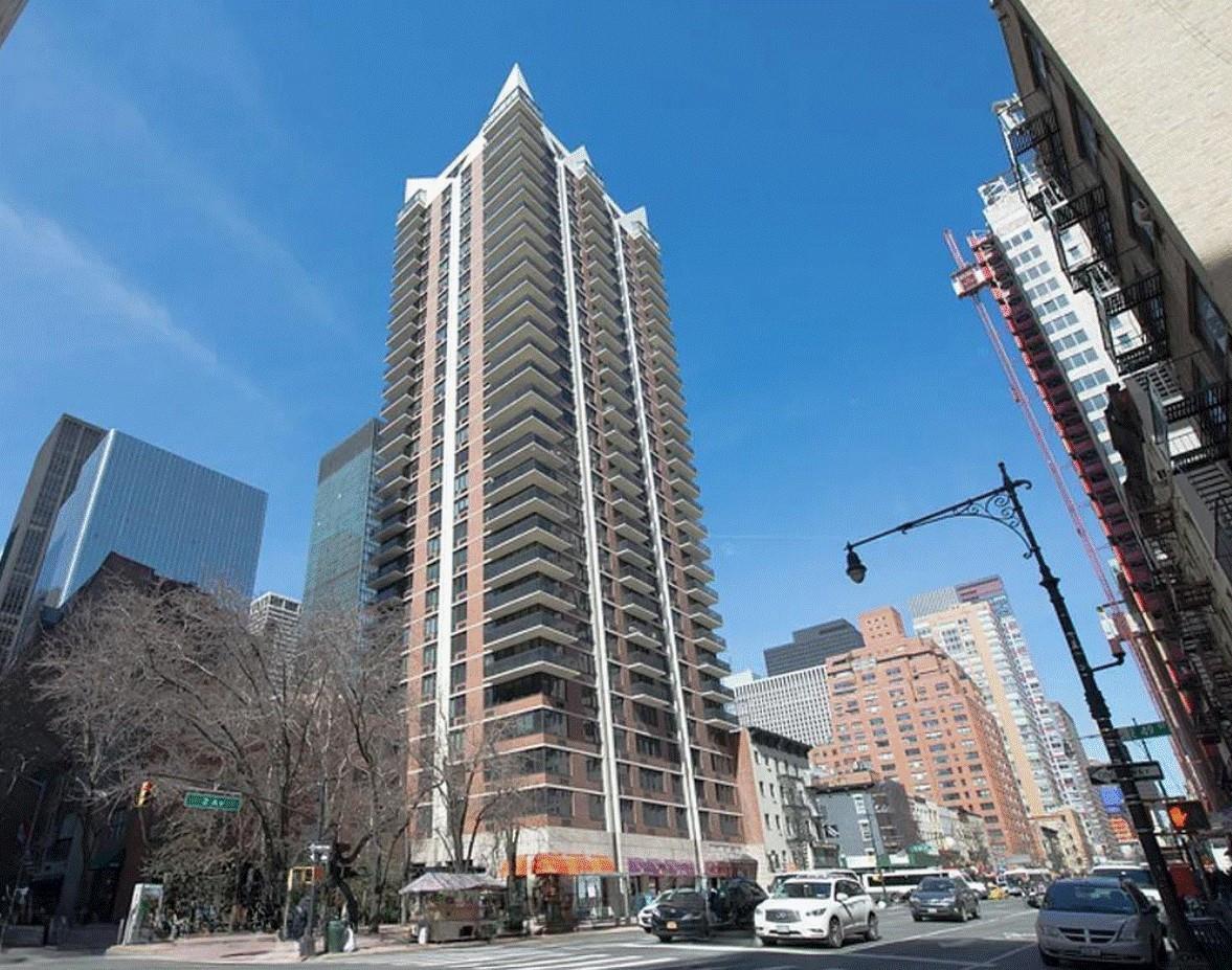 Condo East 49 St  Manhattan, NY 11017, MLS-835574-12