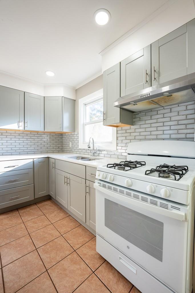 Single Family Westchester  Westchester County, NY 10596, MLS-835578-10