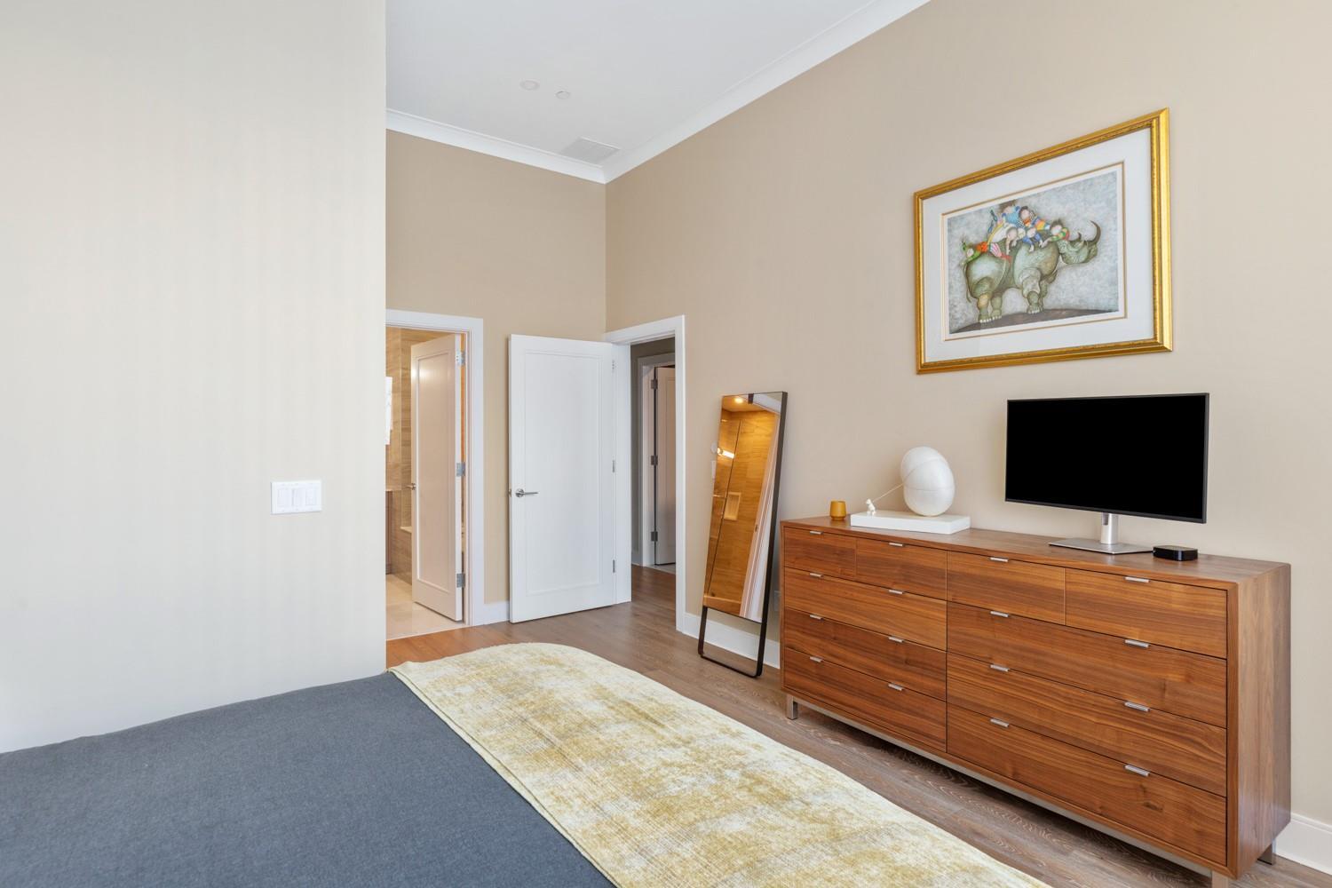 Condo Garvies Point  Nassau County, NY 11542, MLS-835583-12
