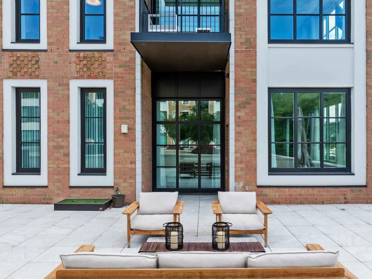 Condo Garvies Point  Nassau County, NY 11542, MLS-835583-18