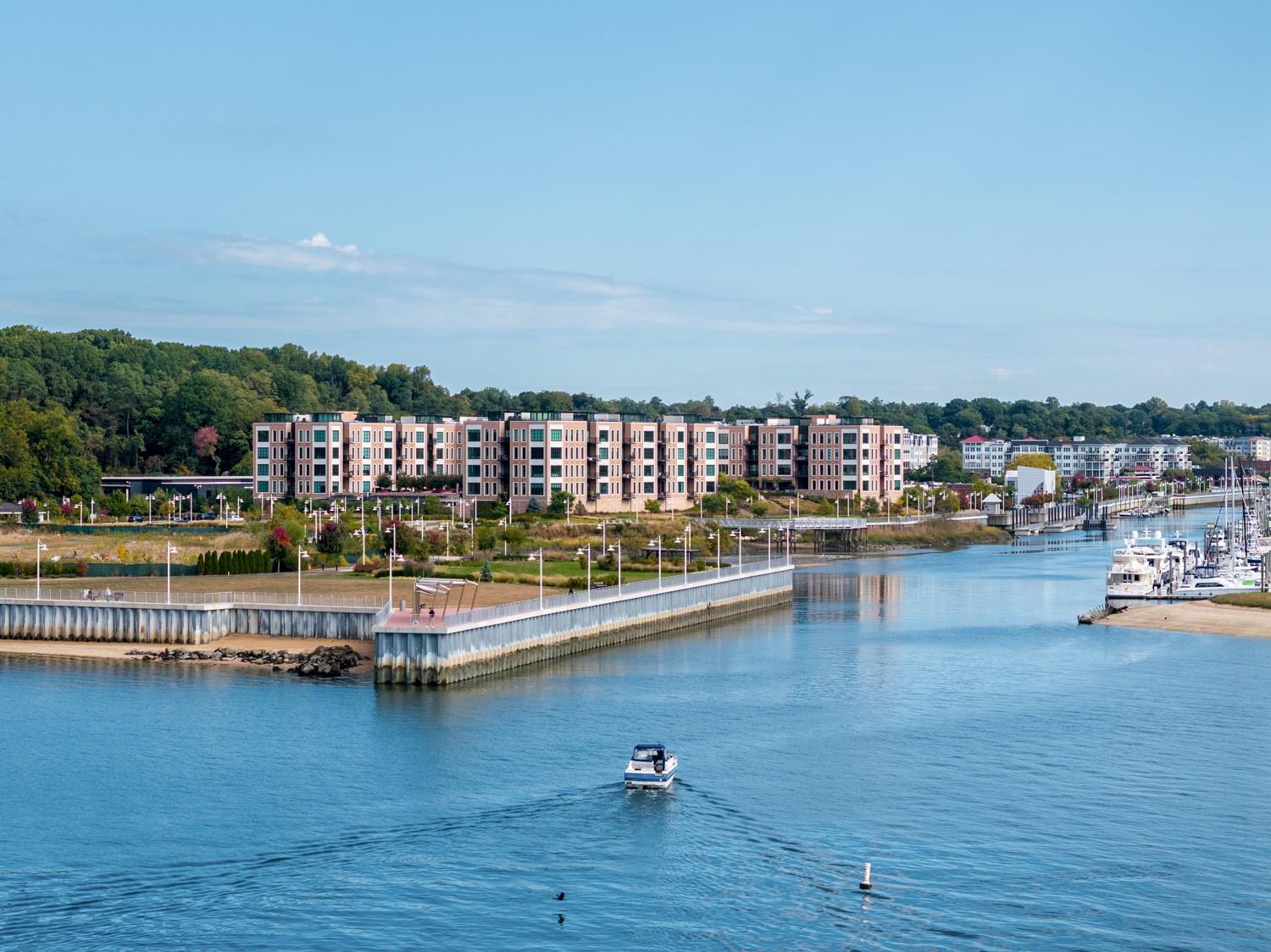 Condo Garvies Point  Nassau County, NY 11542, MLS-835583-43
